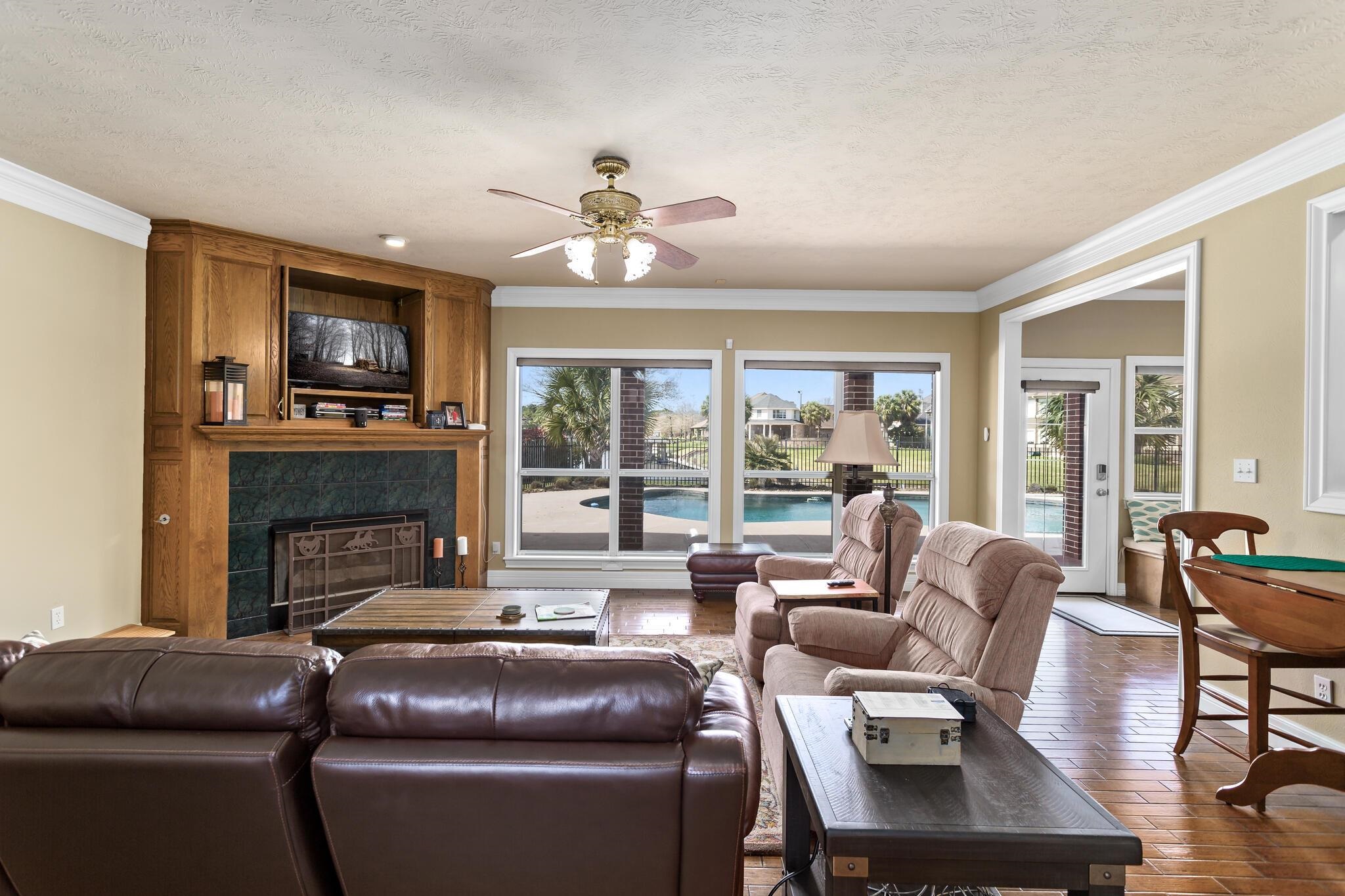 302 Waterwood Dr