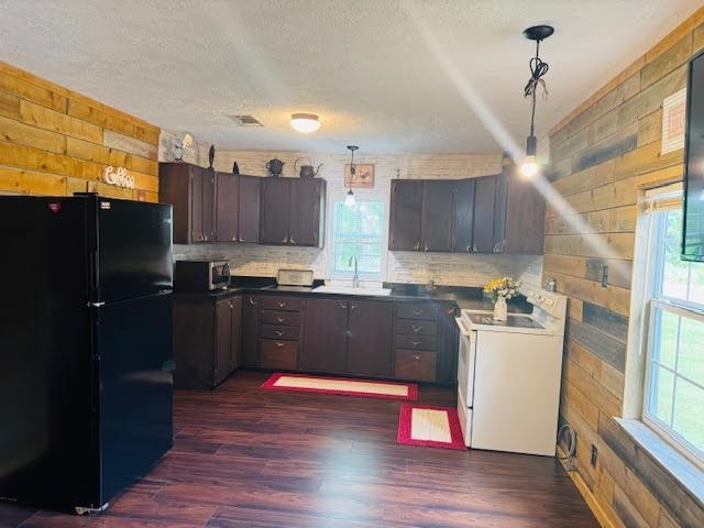 8963 Lonesome Pine Ln