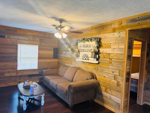 8963 Lonesome Pine Ln