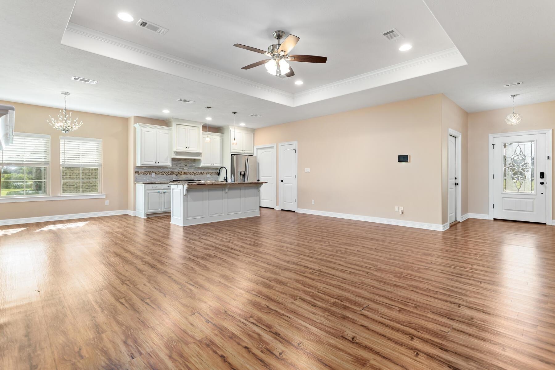 4403 Persimmon Circle