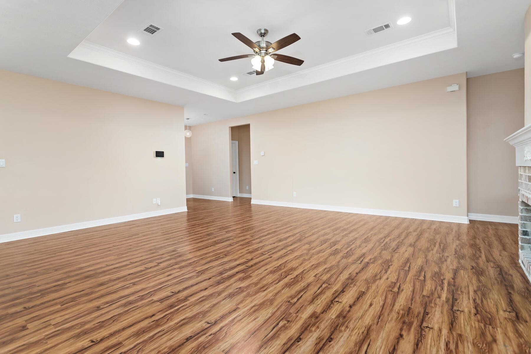 4403 Persimmon Circle