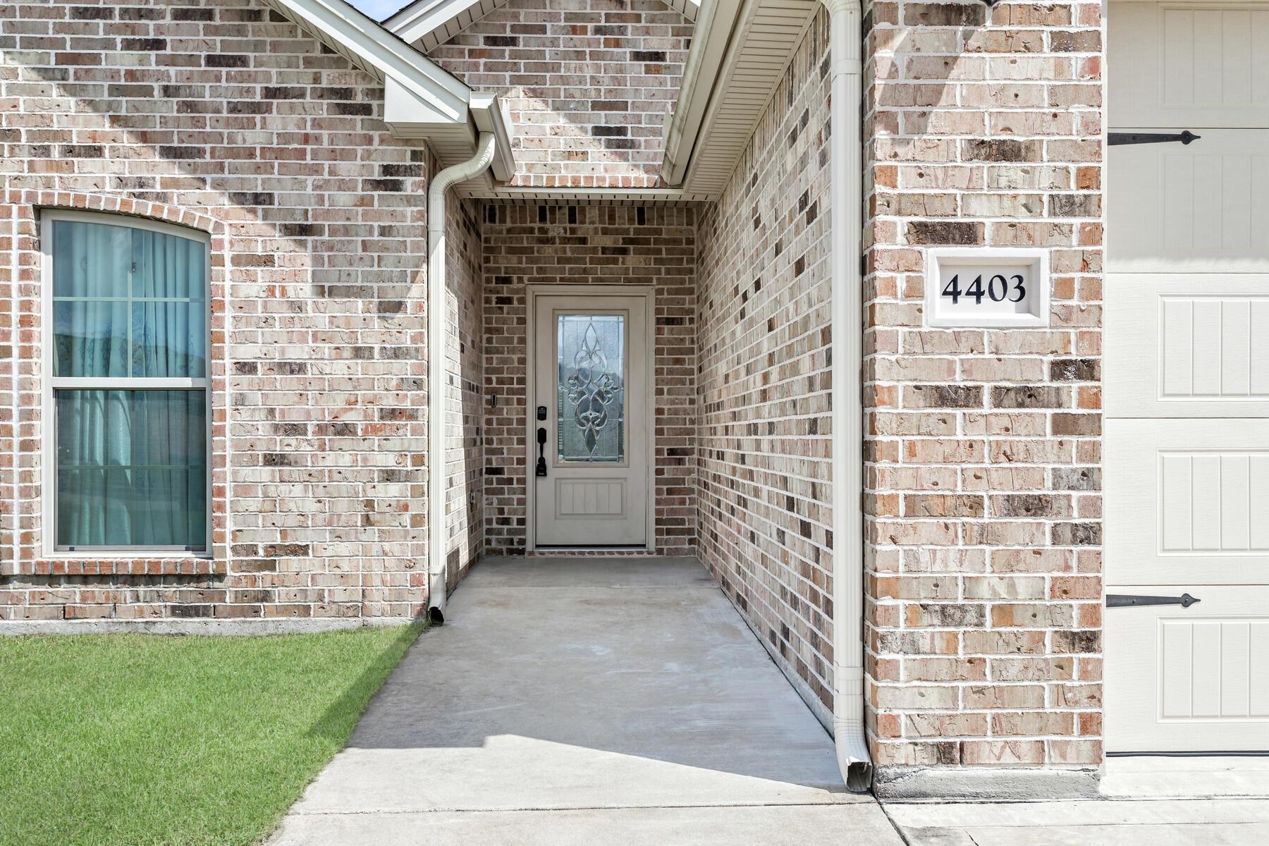 4403 Persimmon Circle