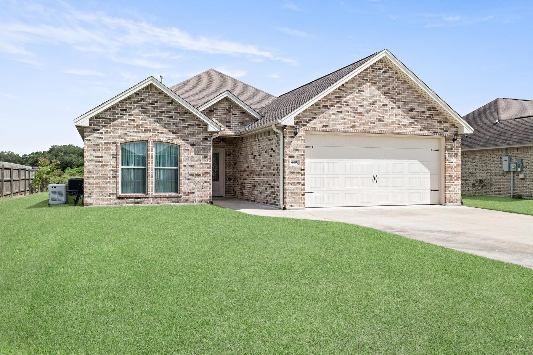 4403 Persimmon Circle