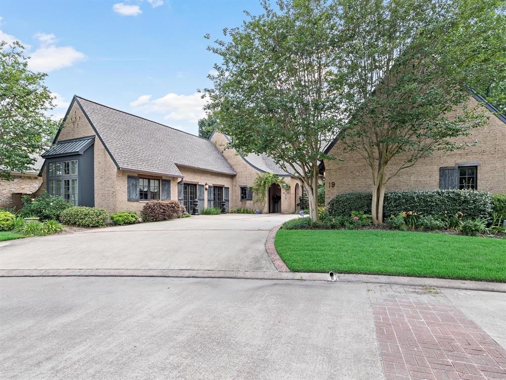 19 Waterford Dr