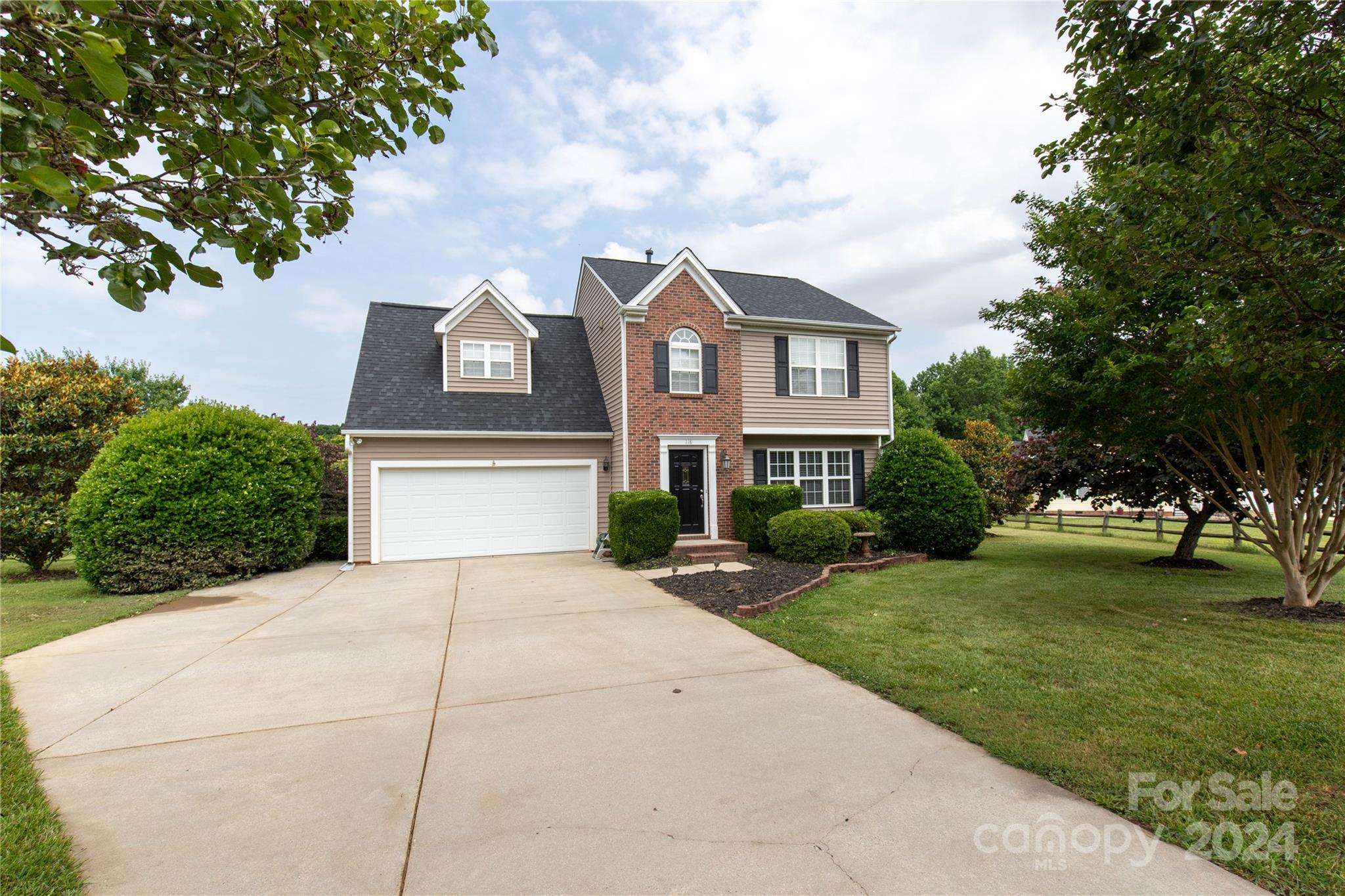 118 Midglen Court