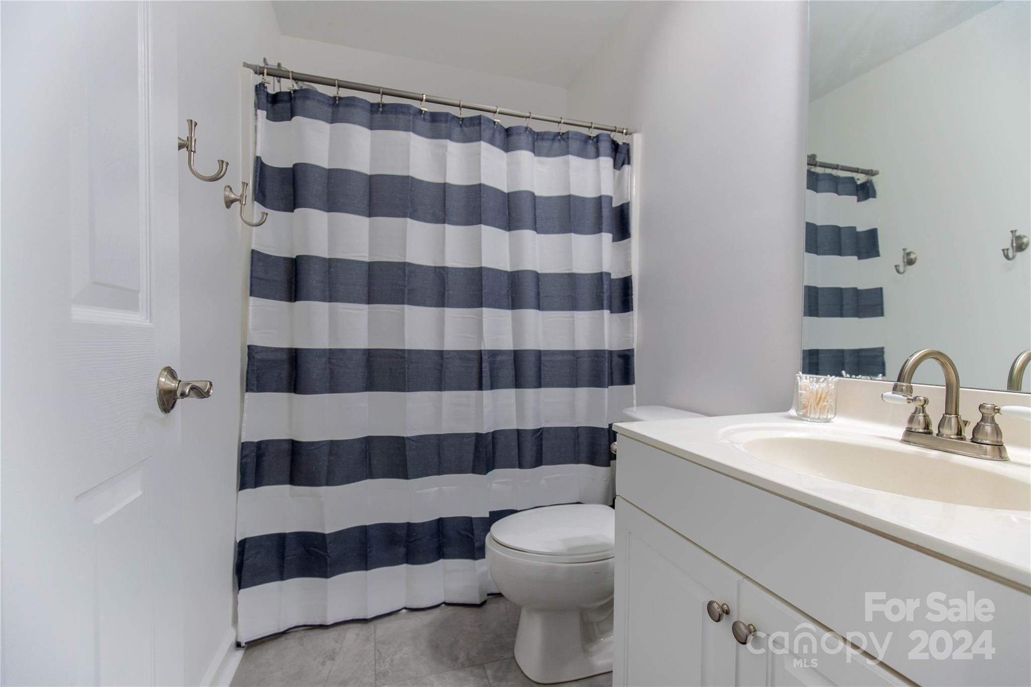 118 Midglen Court
