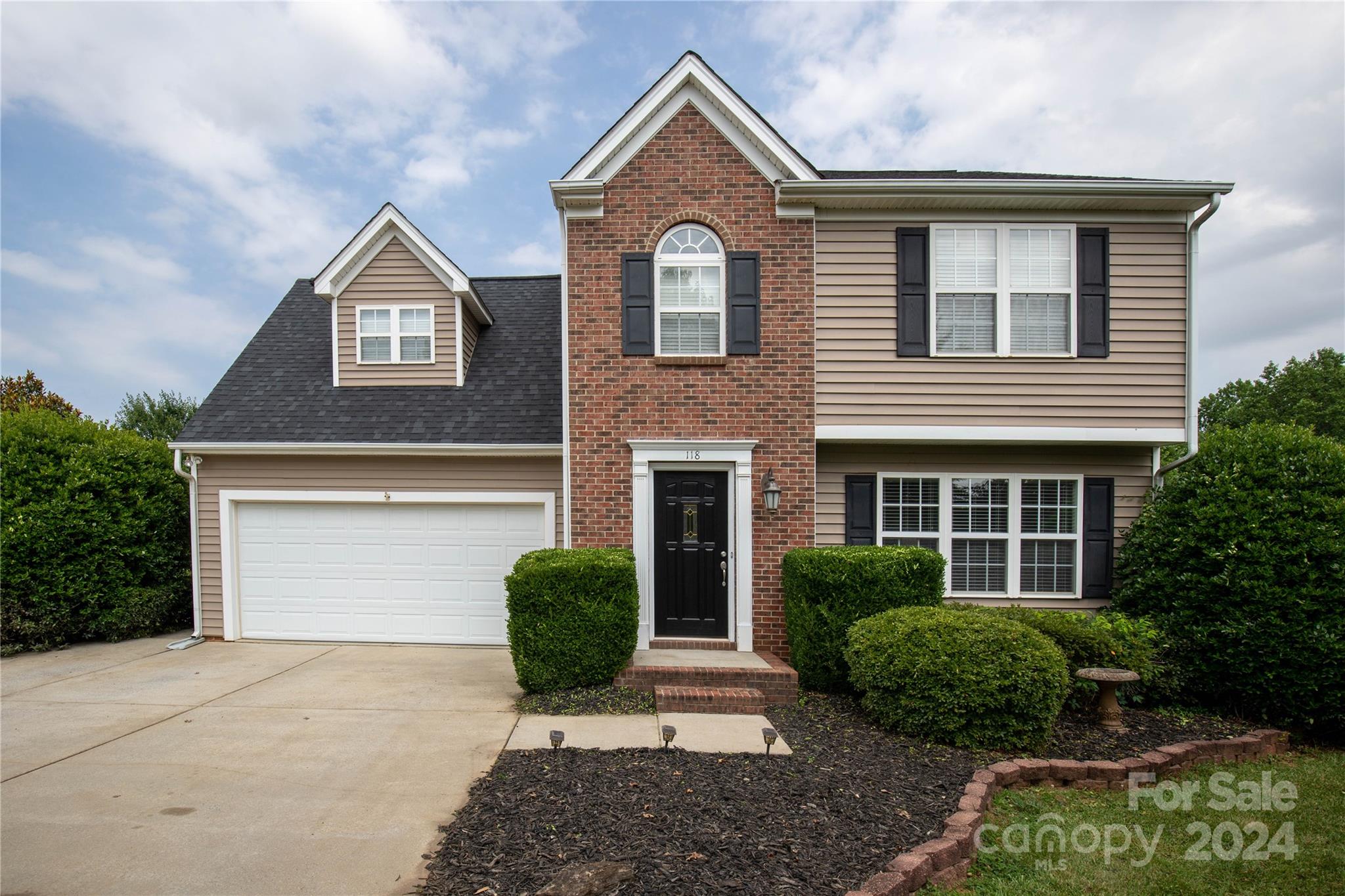 118 Midglen Court