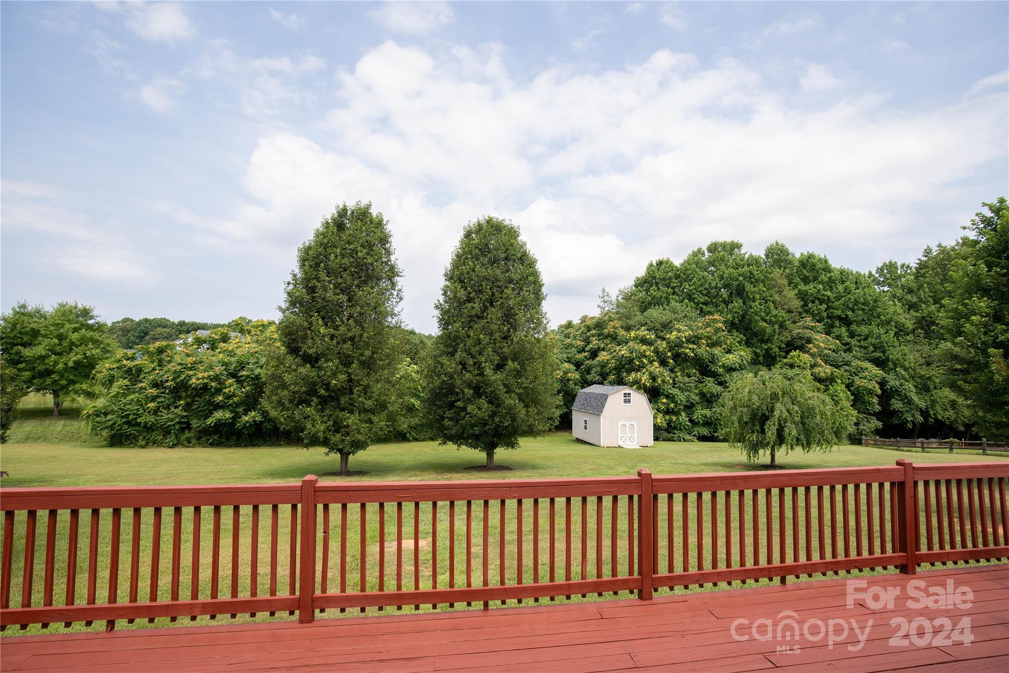 118 Midglen Court