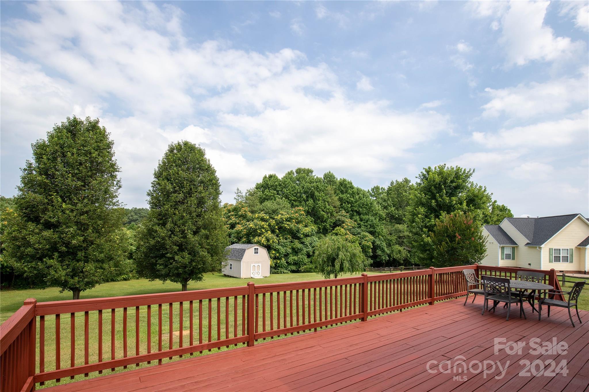 118 Midglen Court