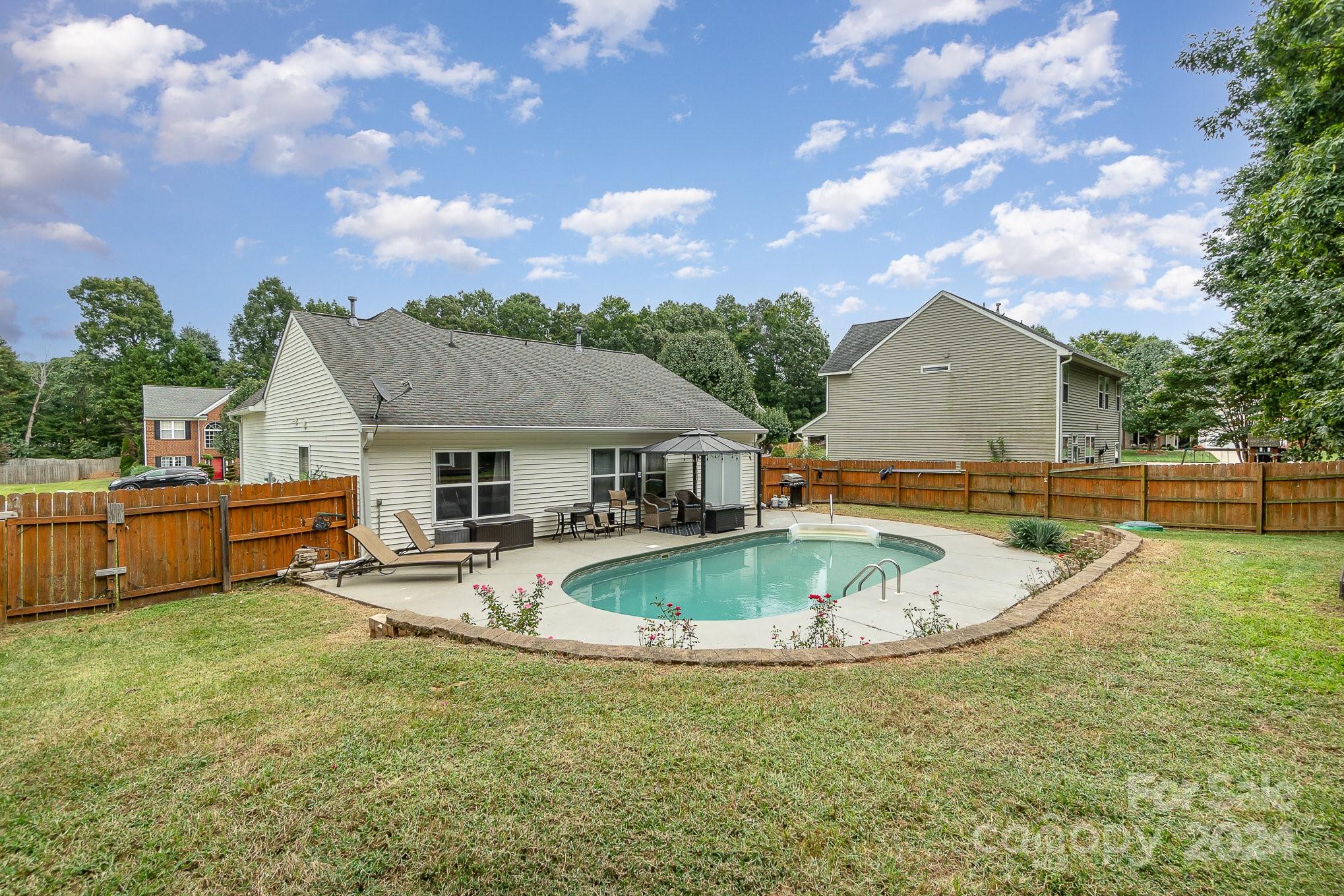 186 Jacobs Woods Circle