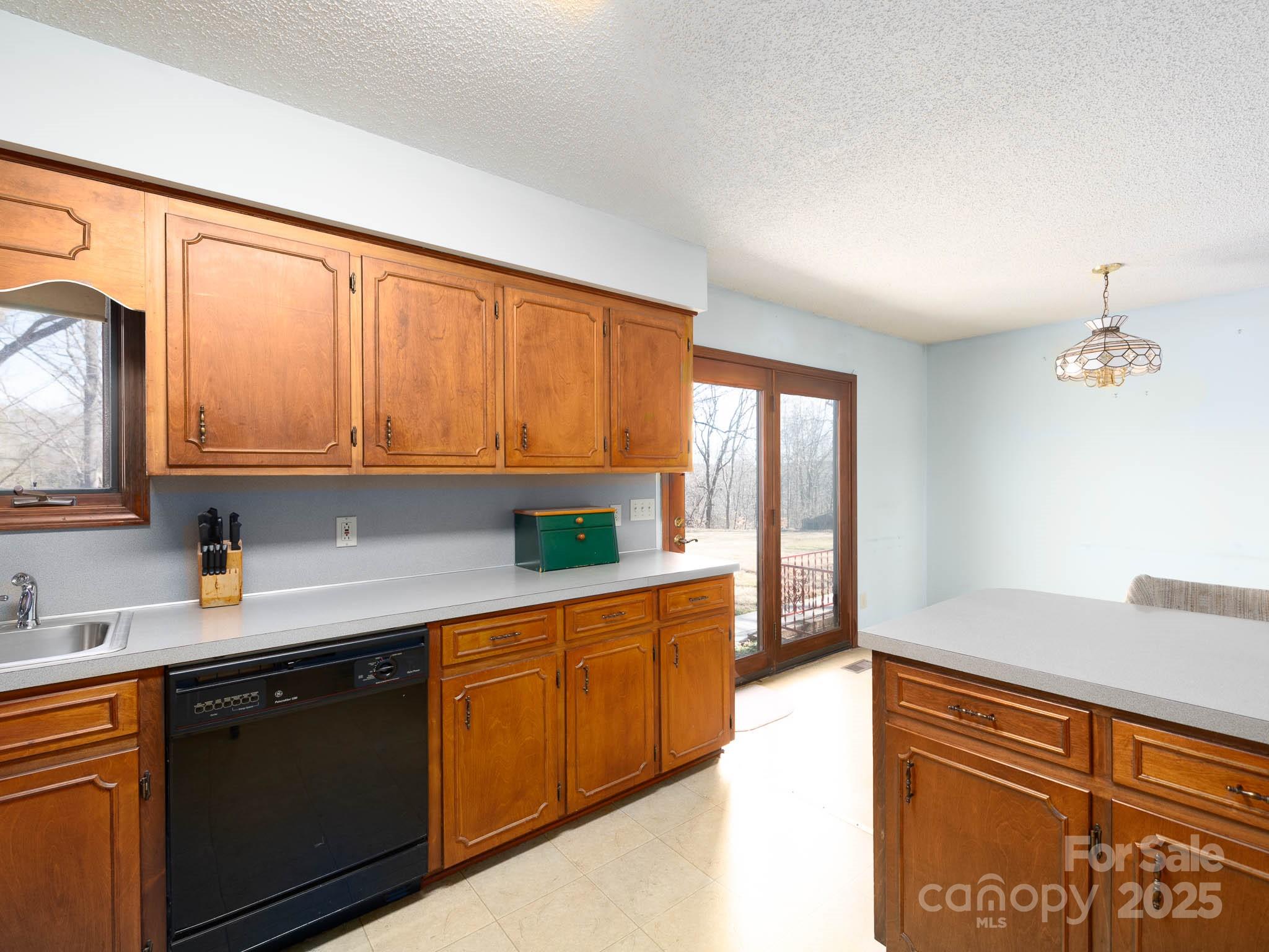 5534 Little Mountain Road