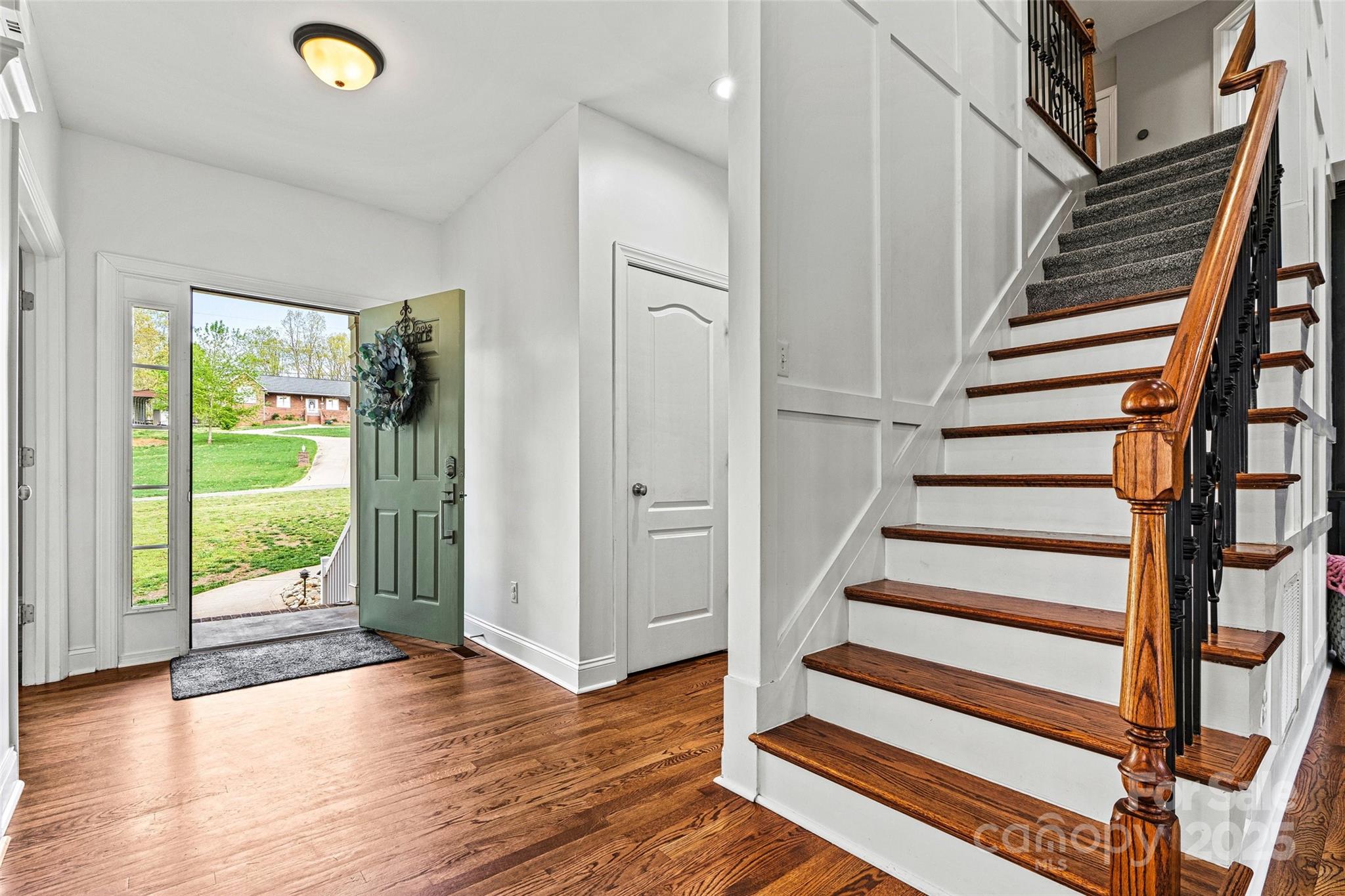 3207 Oak Ridge Circle