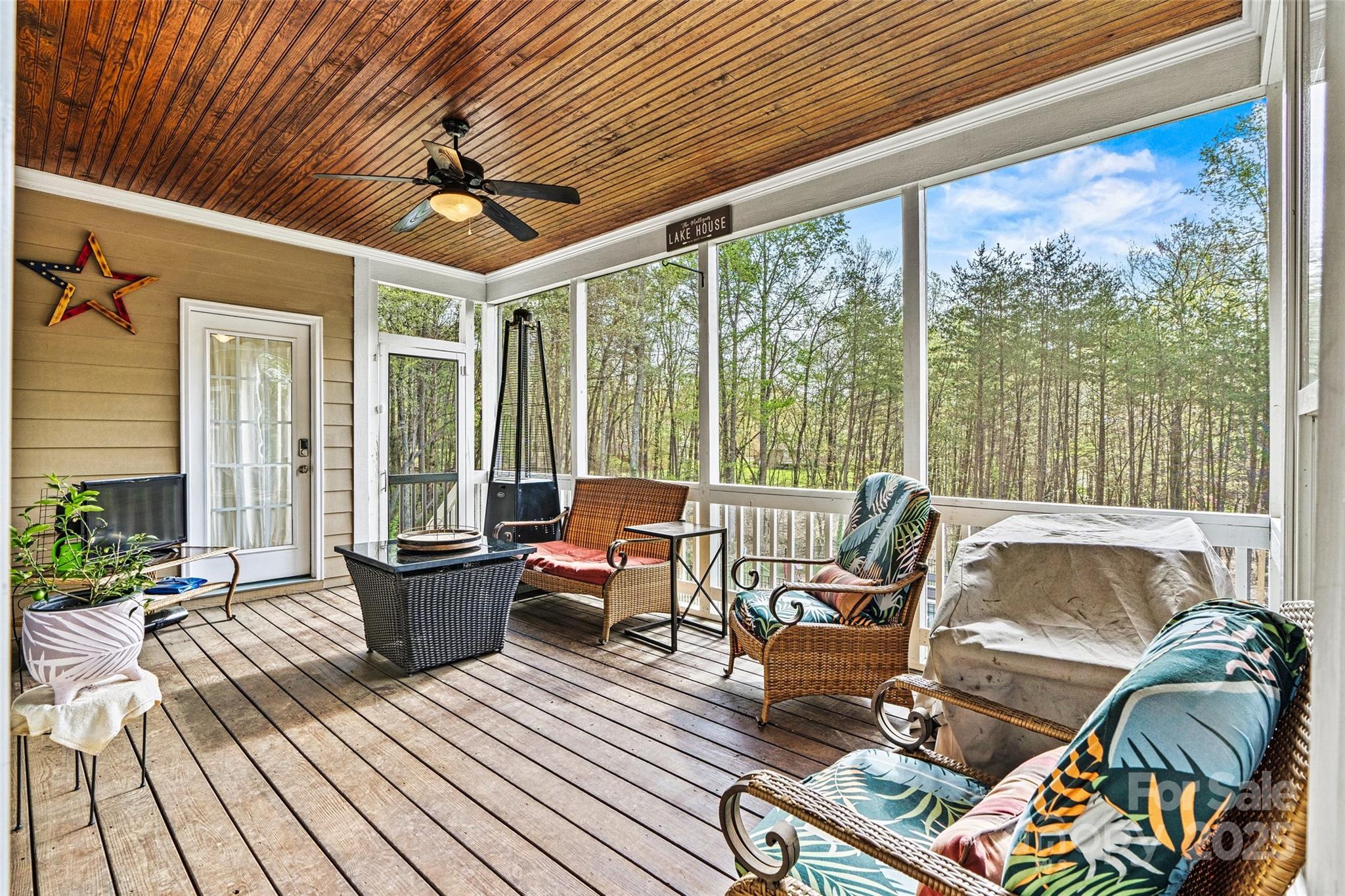 3207 Oak Ridge Circle