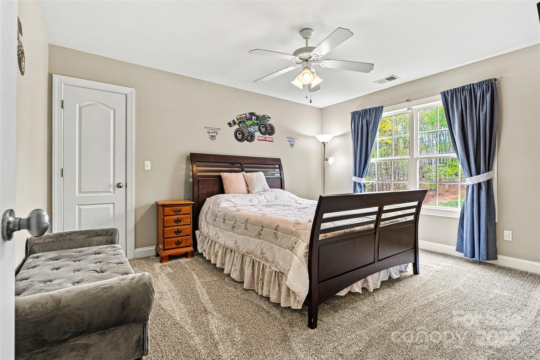 3207 Oak Ridge Circle