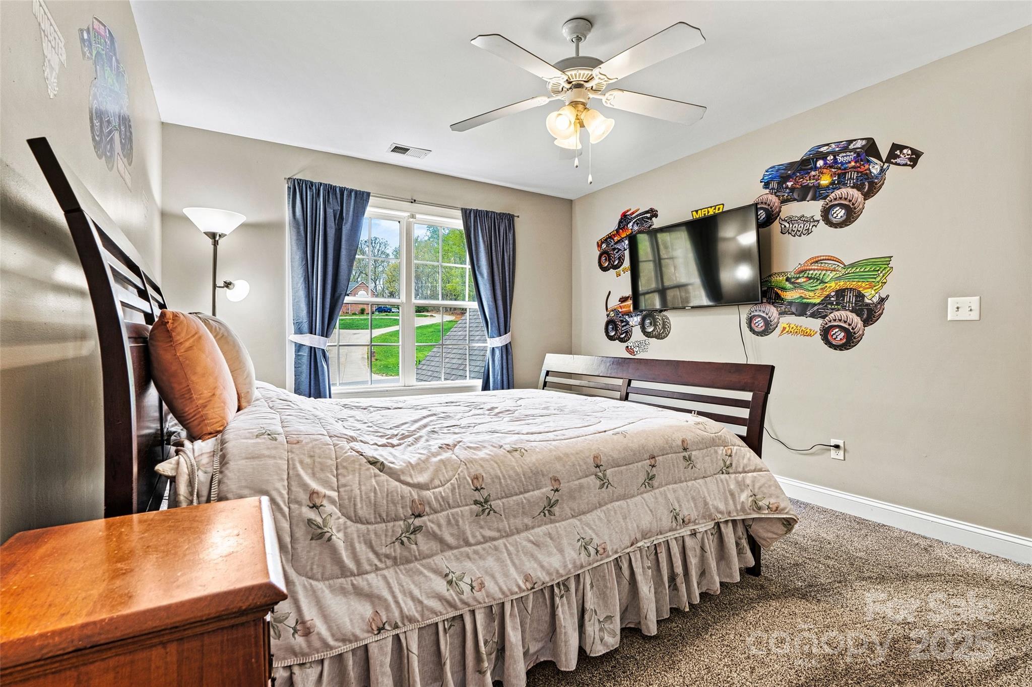 3207 Oak Ridge Circle