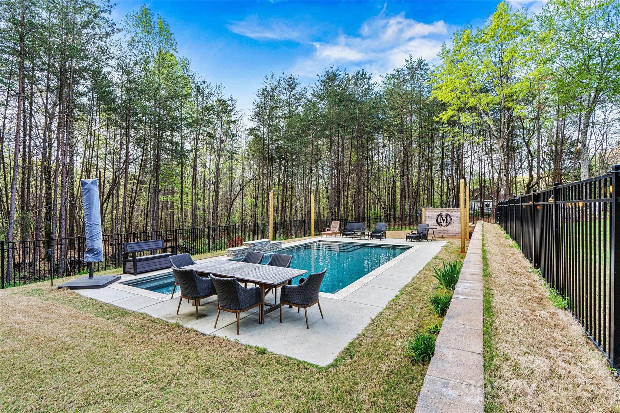 3207 Oak Ridge Circle
