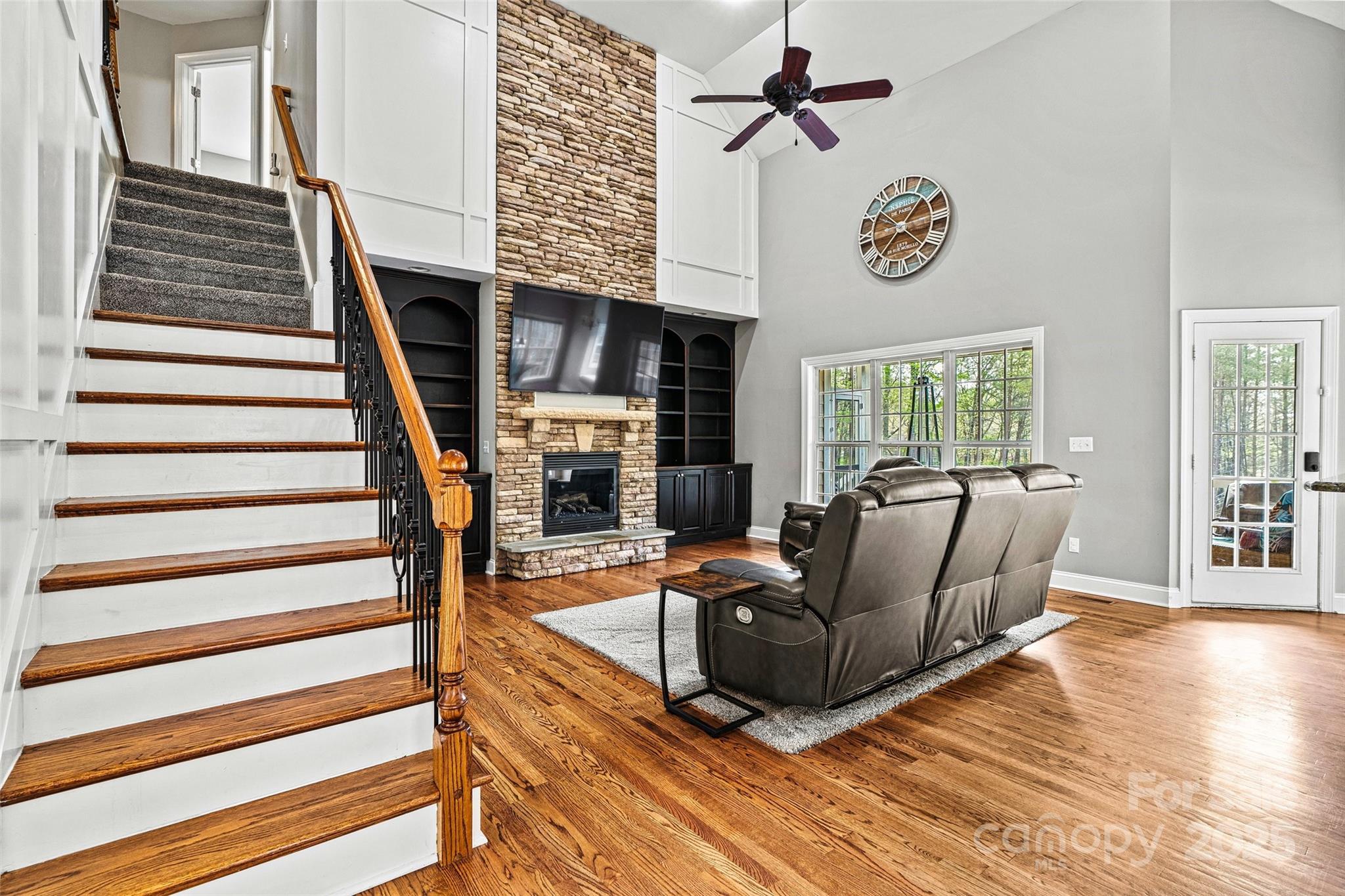 3207 Oak Ridge Circle