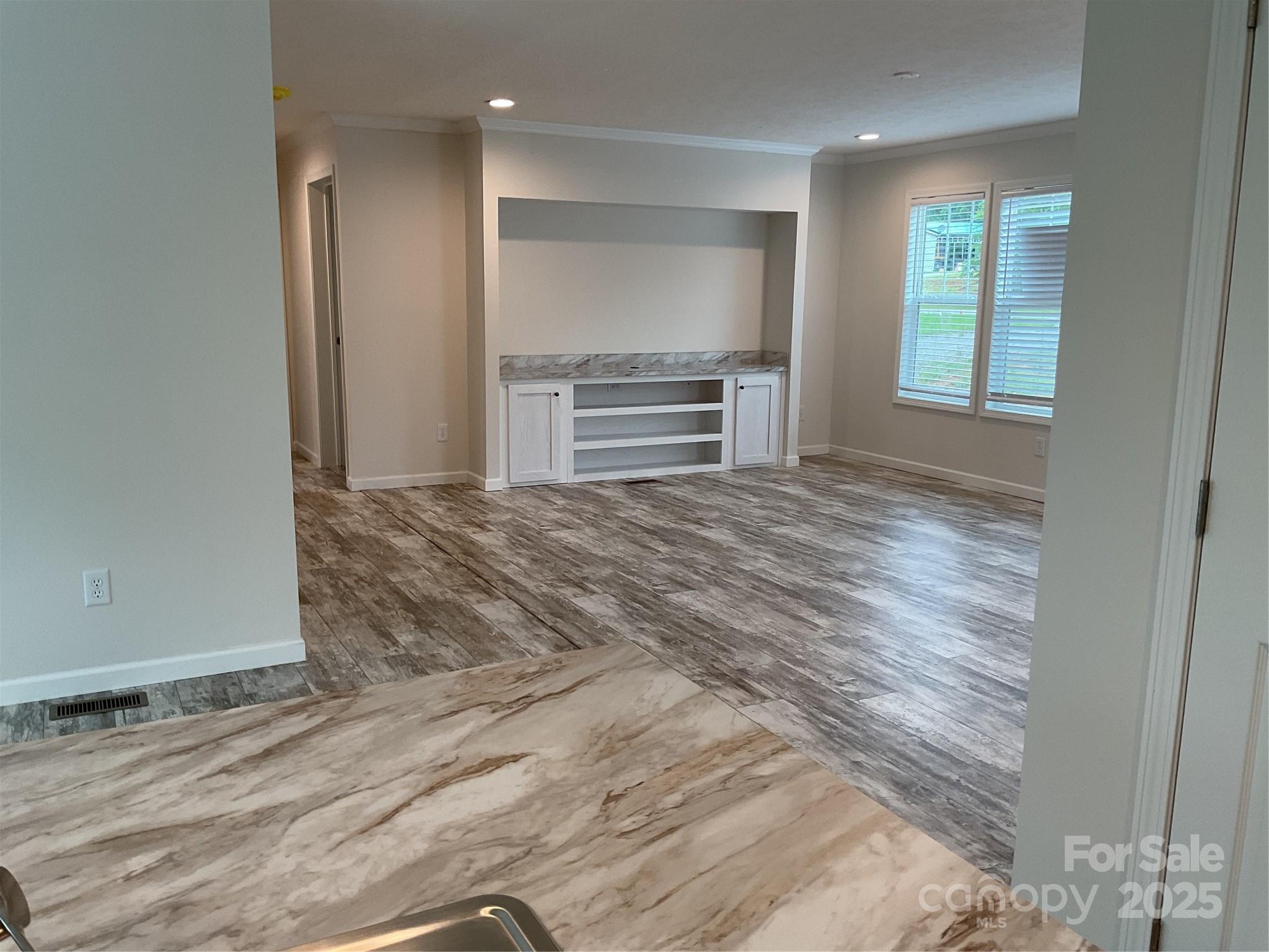 126 Zircon Drive