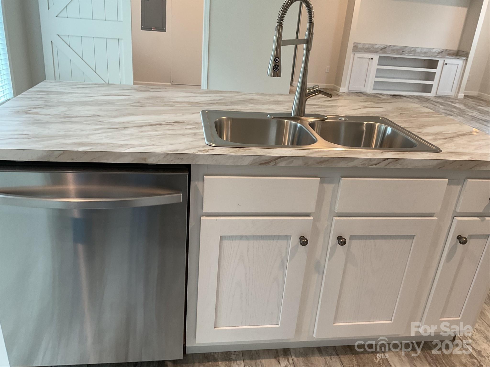 126 Zircon Drive