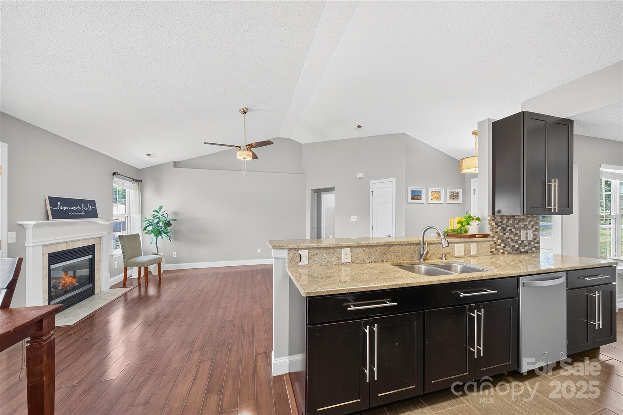 118 Milroy Lane Unit: 171