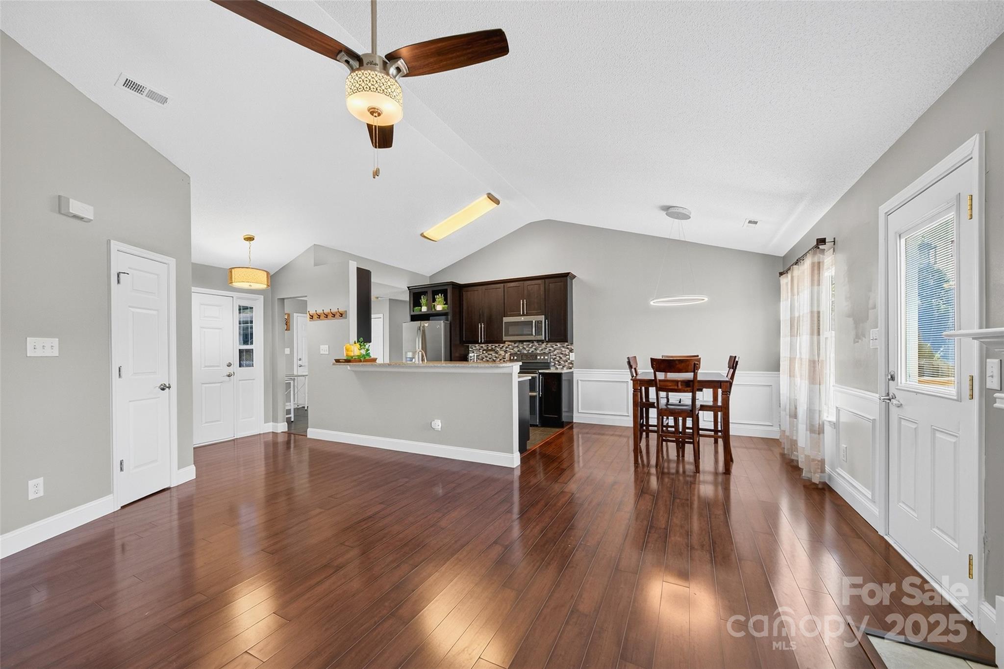 118 Milroy Lane Unit: 171