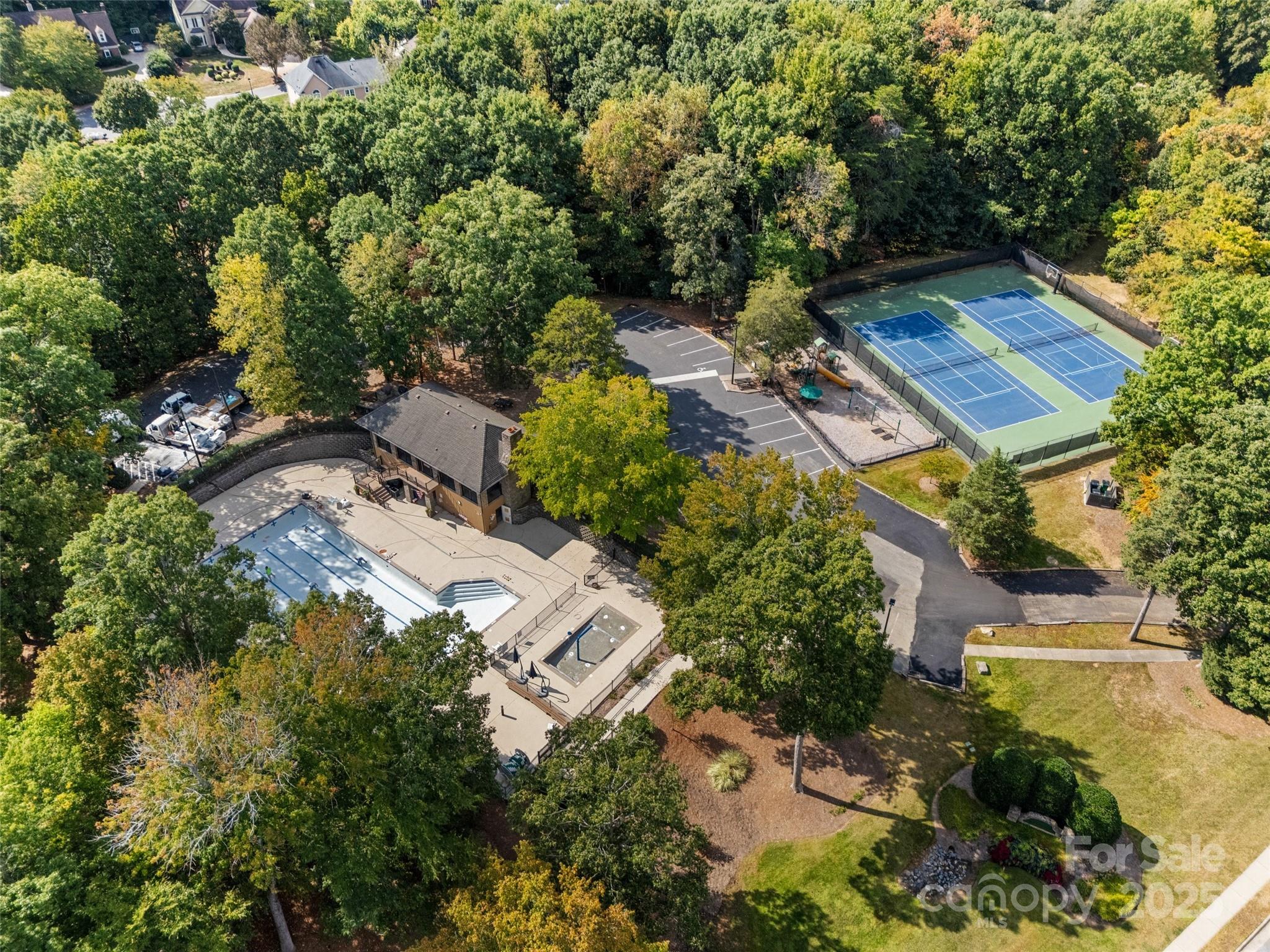 6718 Charter Hills Road