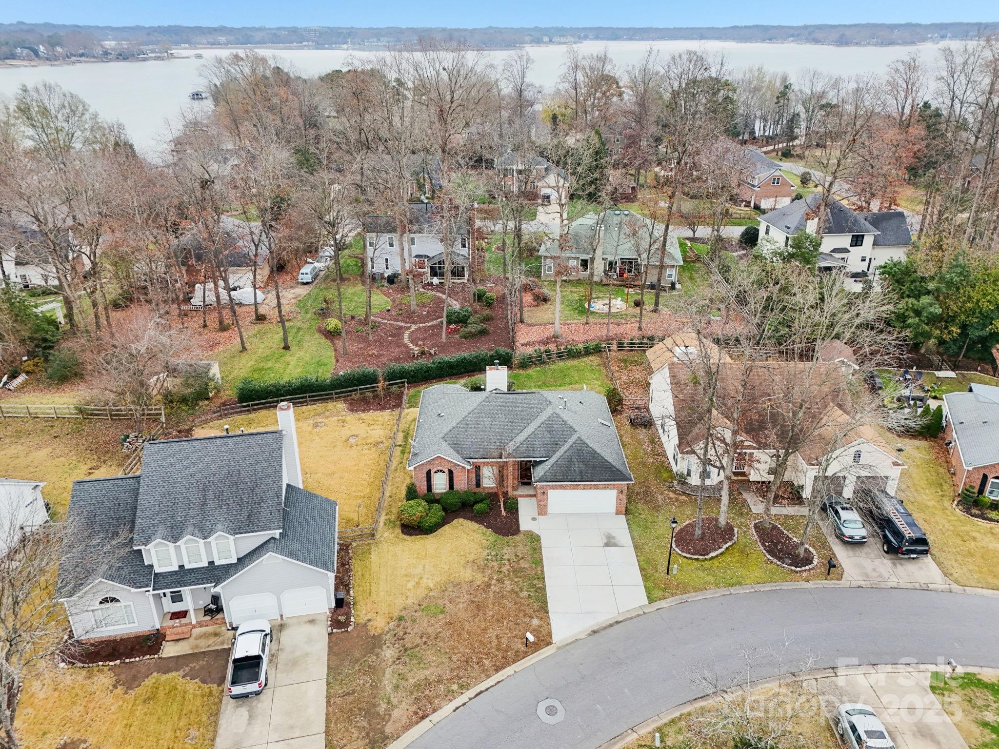 121 Ashford Hollow Lane