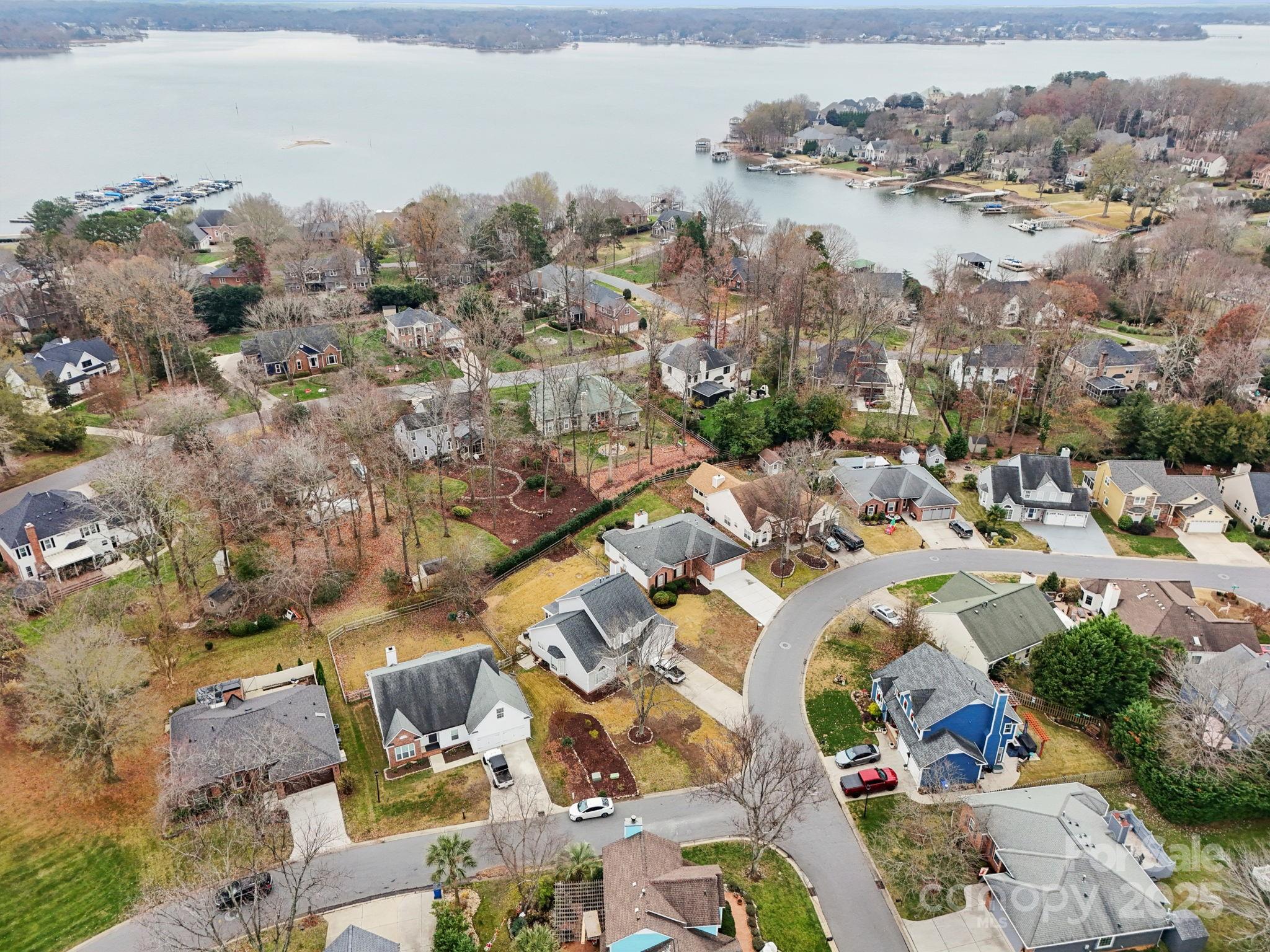 121 Ashford Hollow Lane