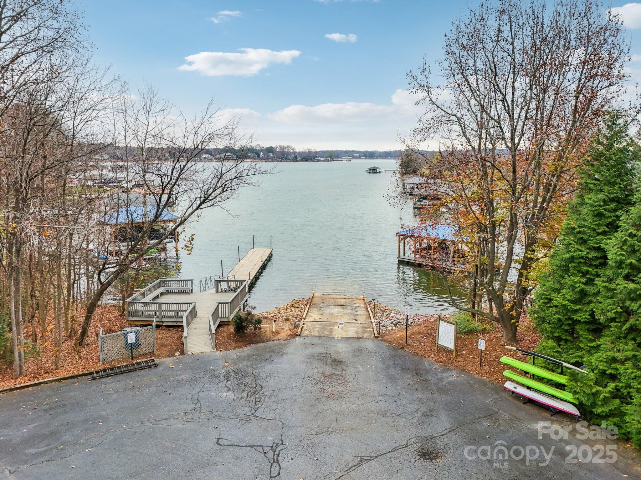 121 Ashford Hollow Lane