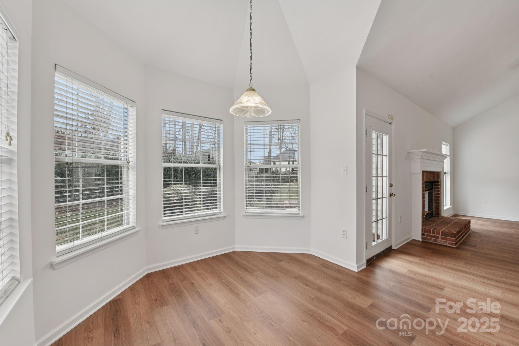 121 Ashford Hollow Lane
