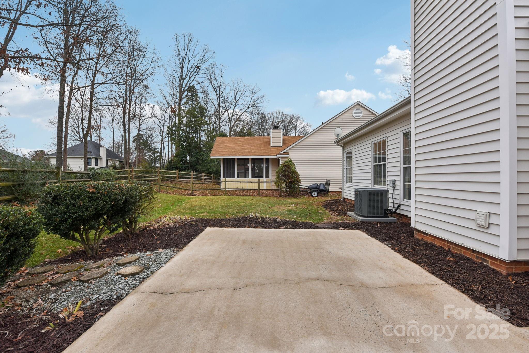121 Ashford Hollow Lane