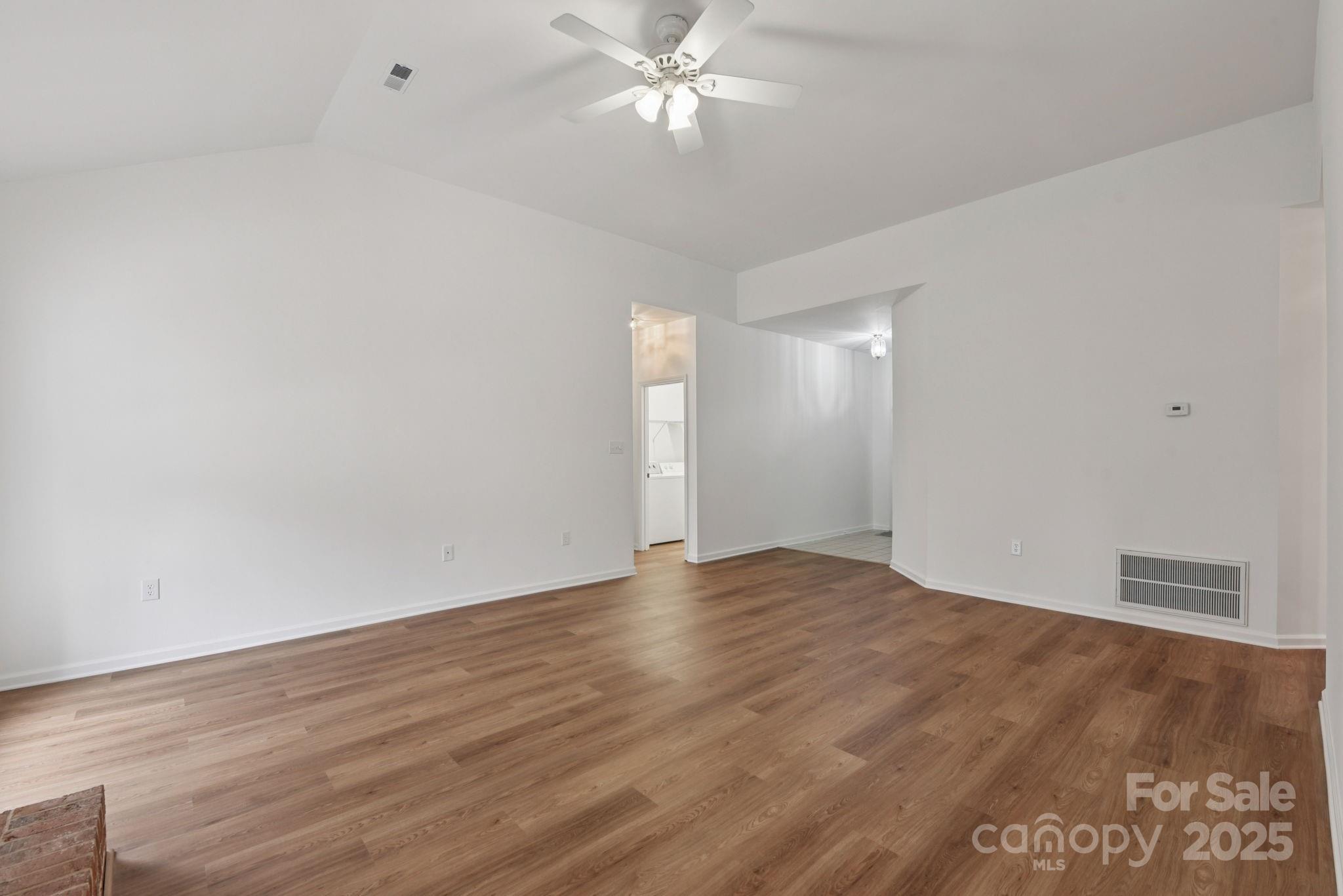 121 Ashford Hollow Lane