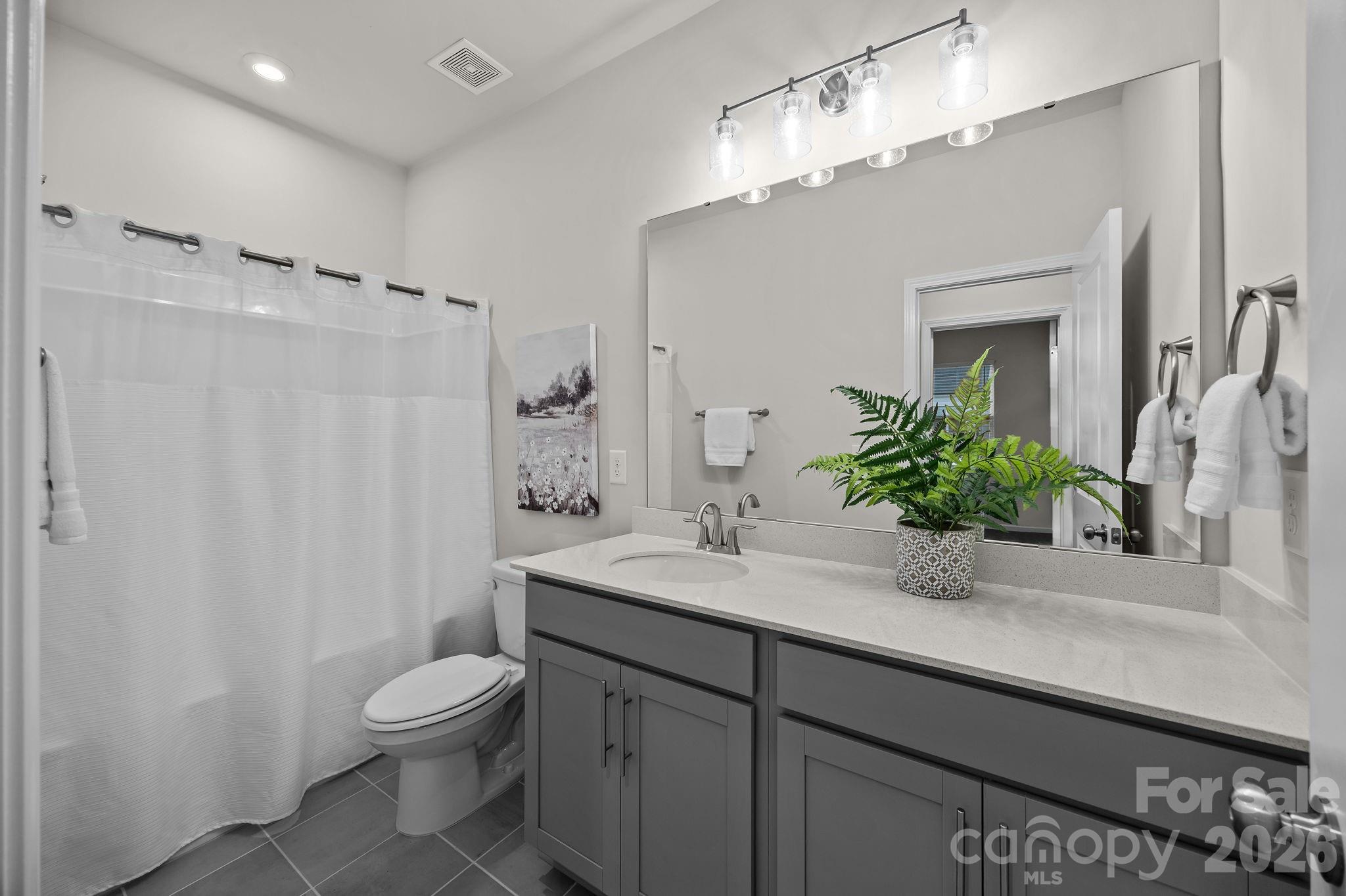 109 Isleworth Avenue Unit: C
