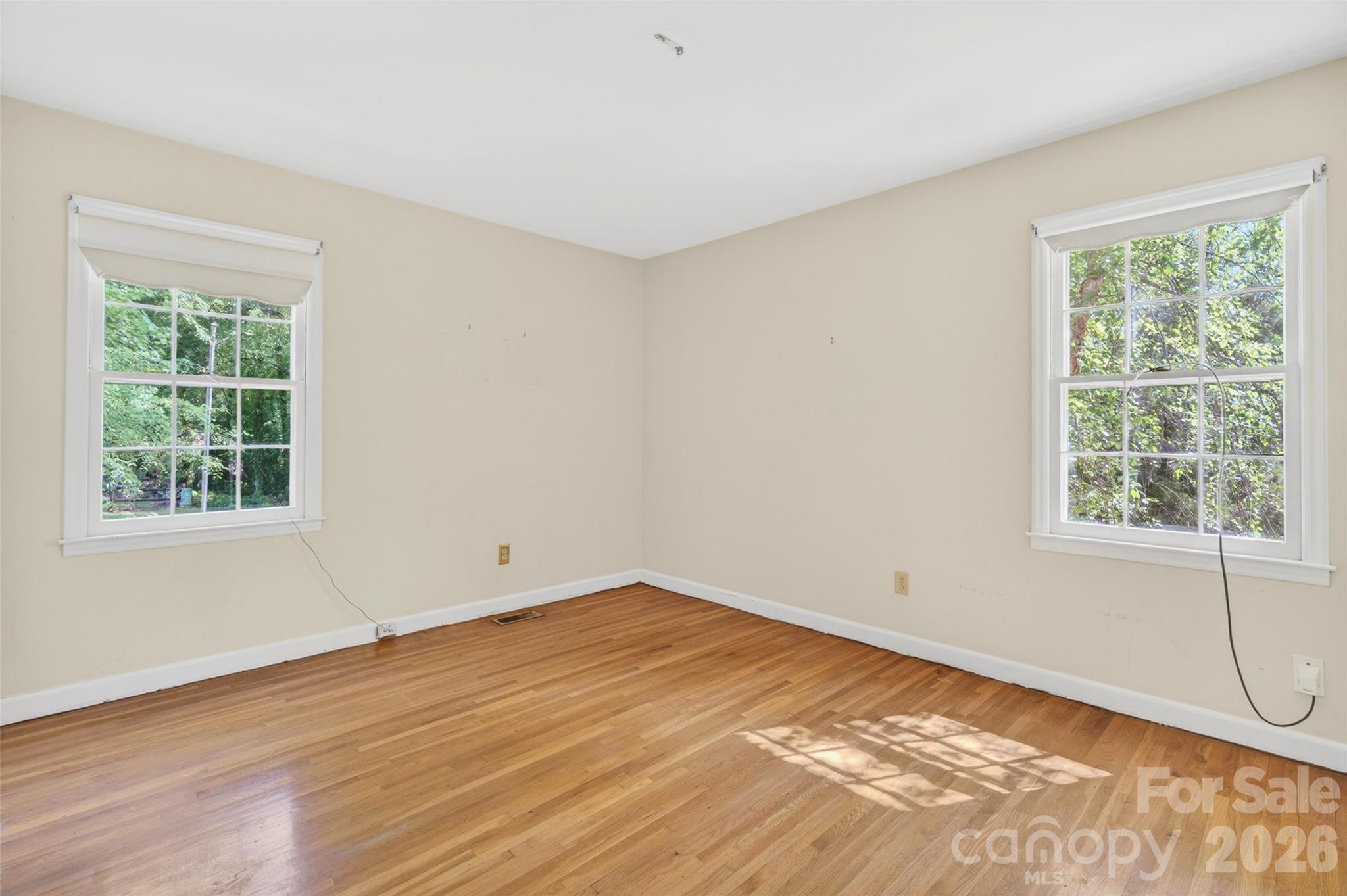 1511 Ormsby Court
