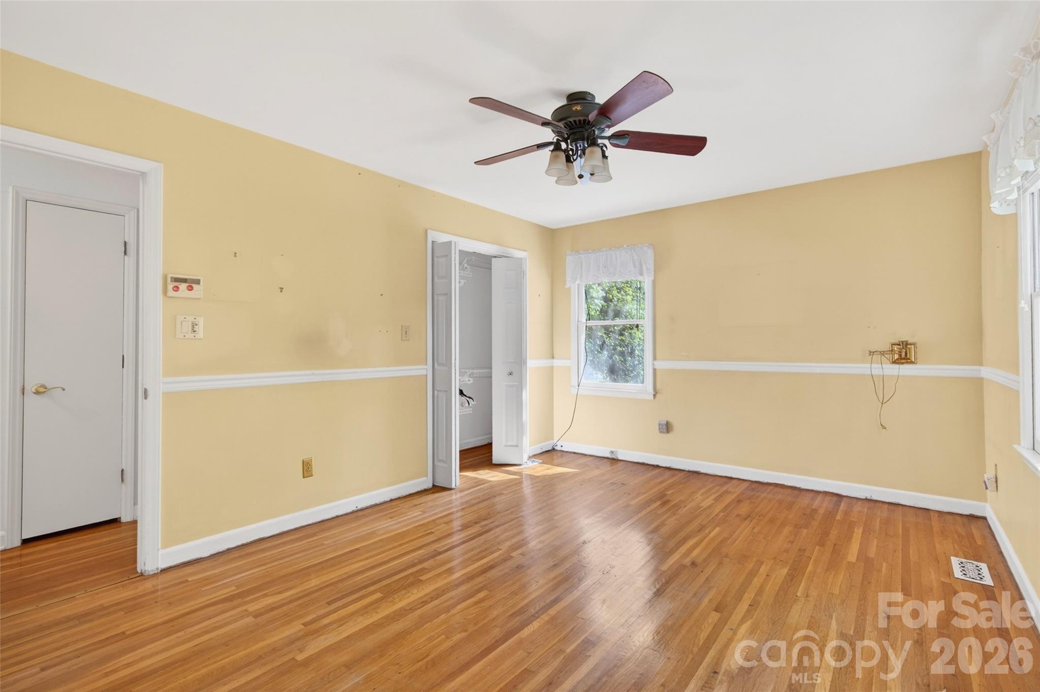 1511 Ormsby Court