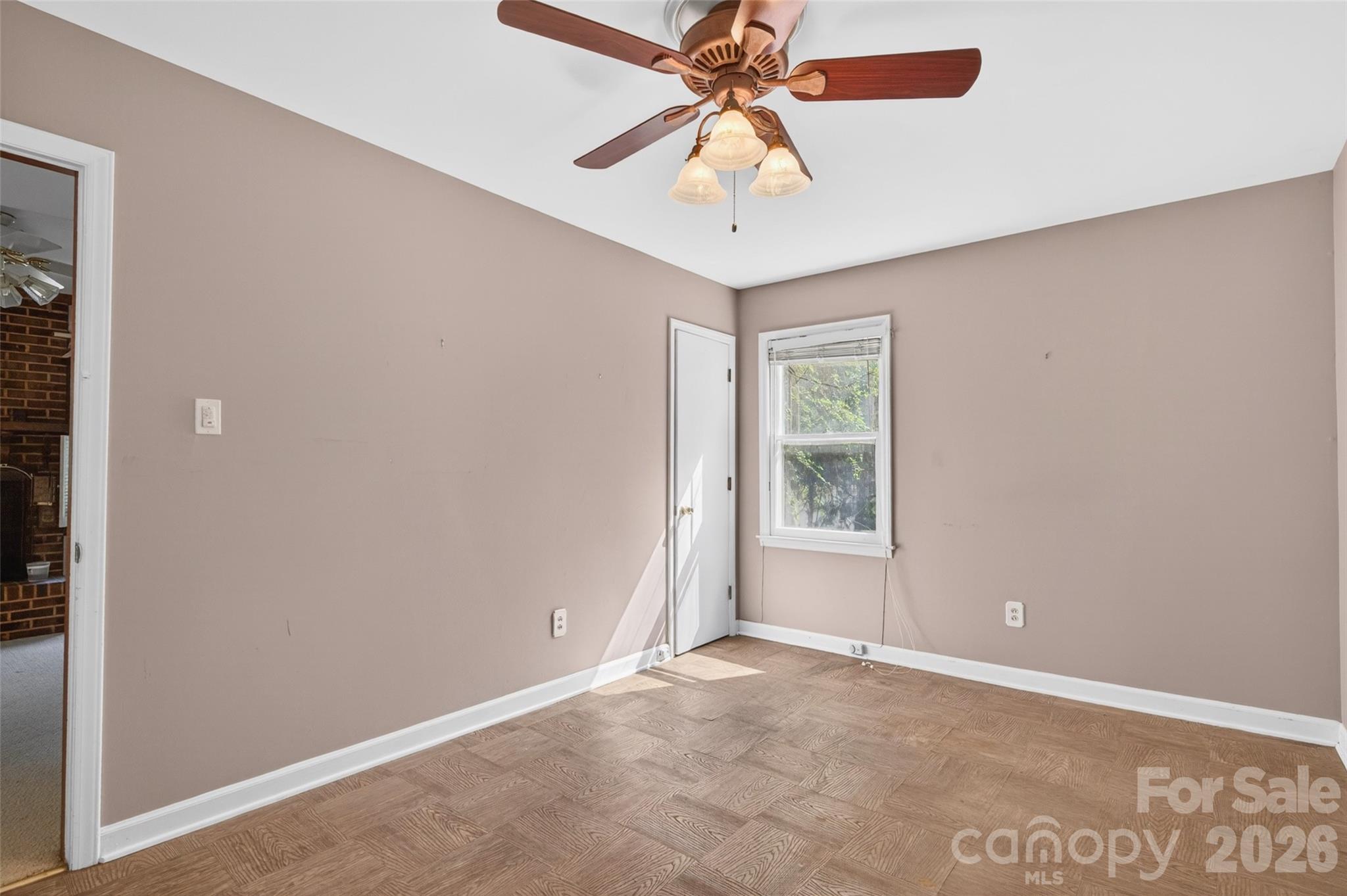 1511 Ormsby Court