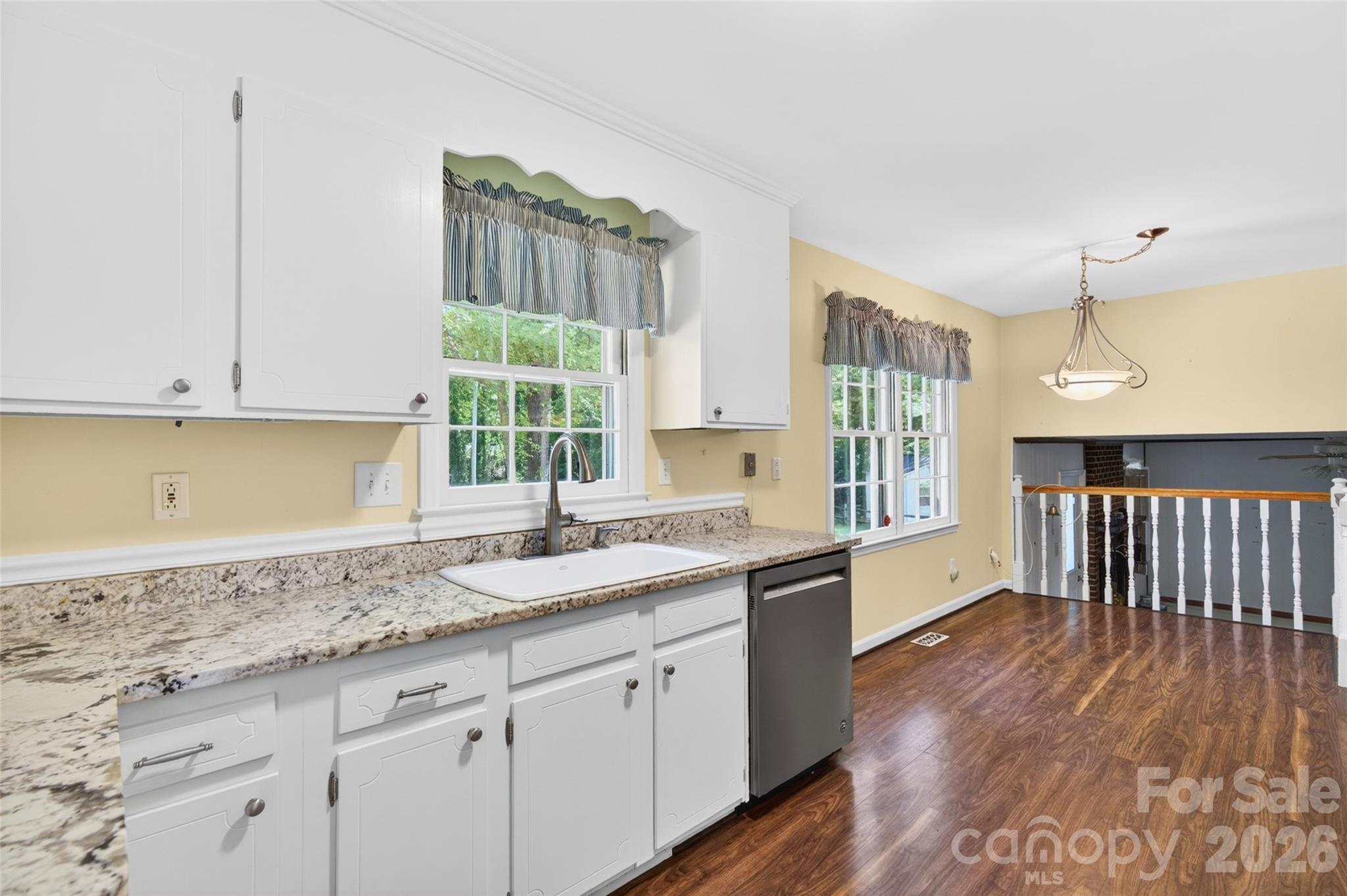 1511 Ormsby Court