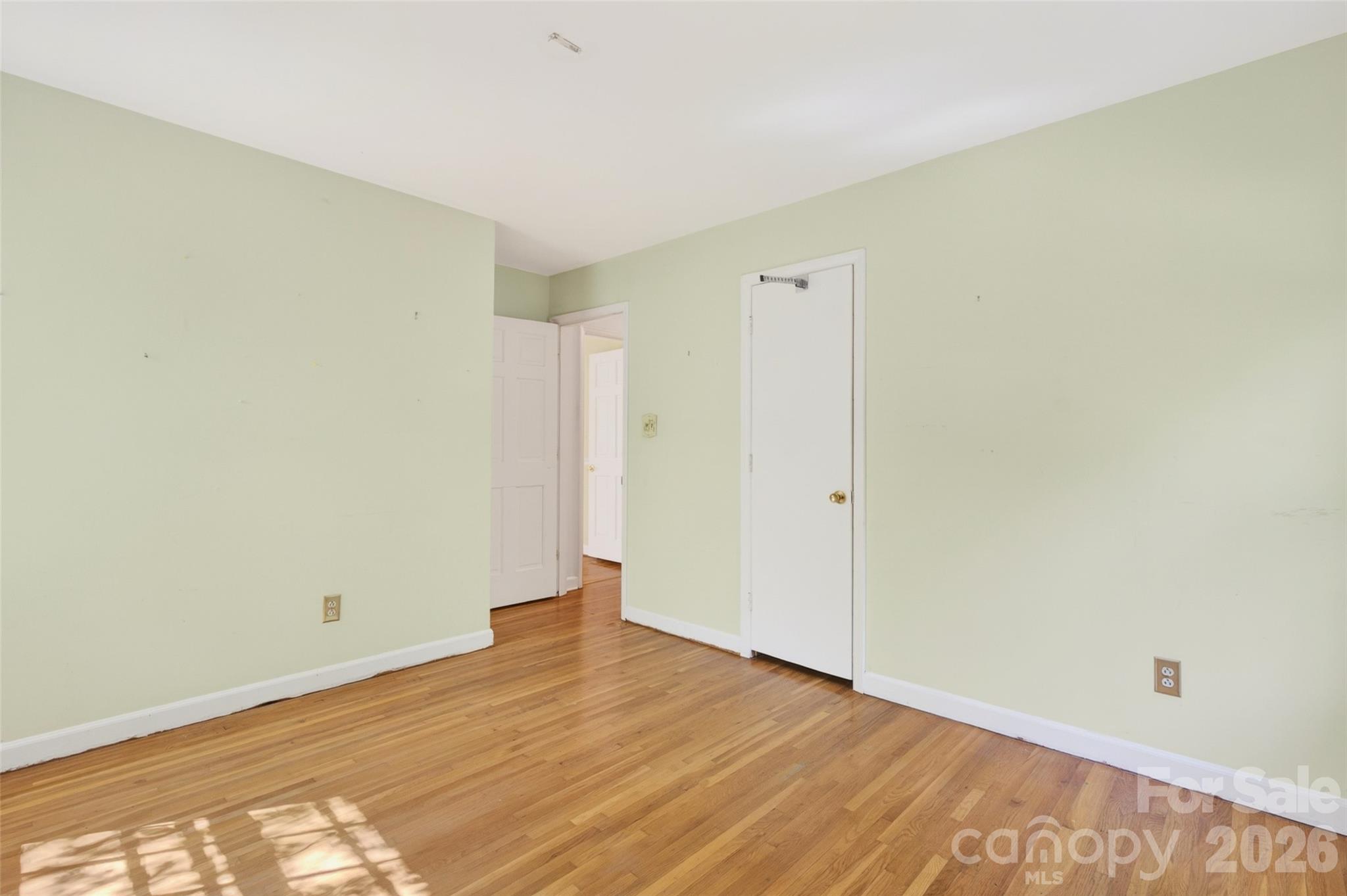 1511 Ormsby Court