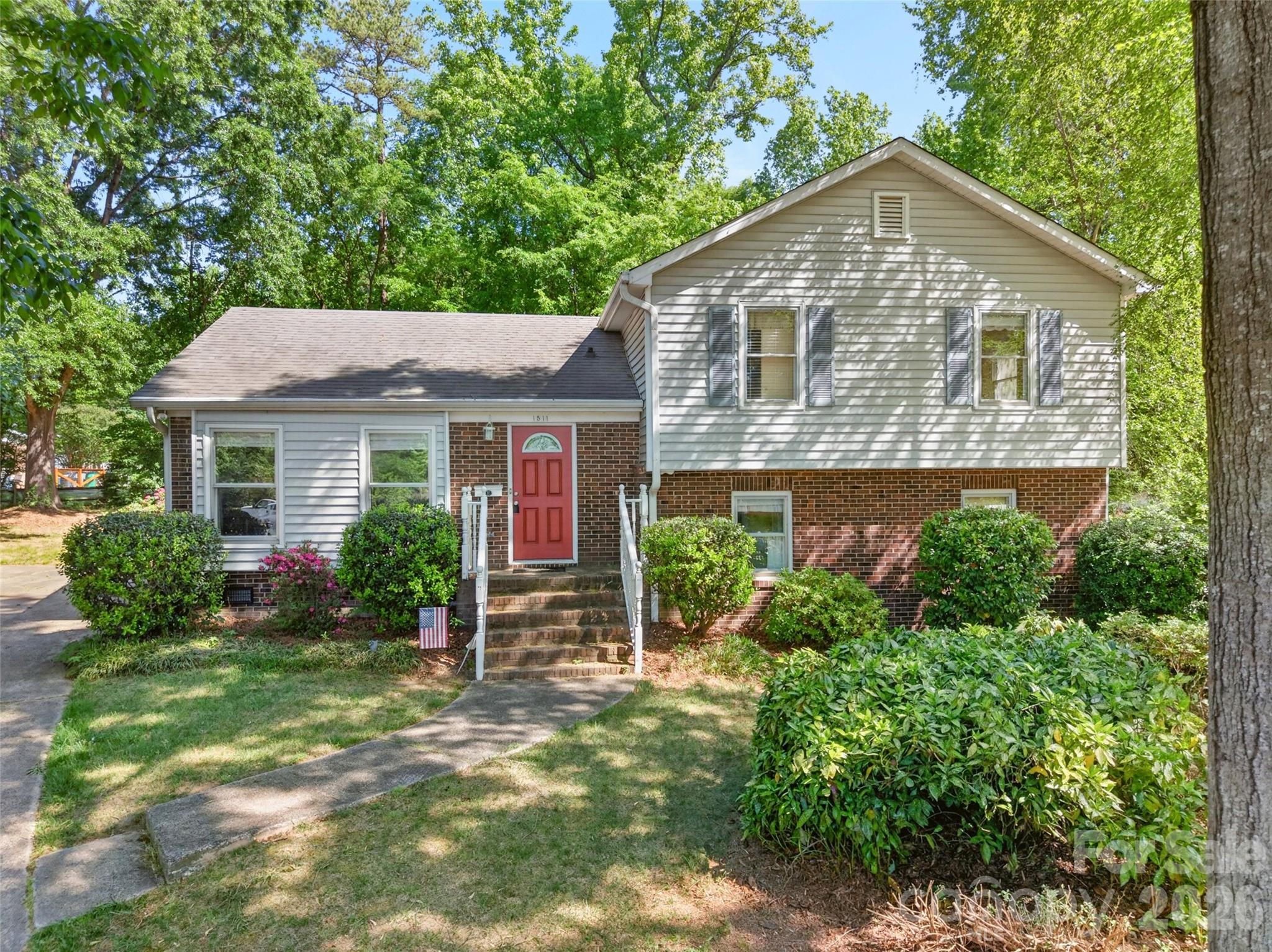 1511 Ormsby Court