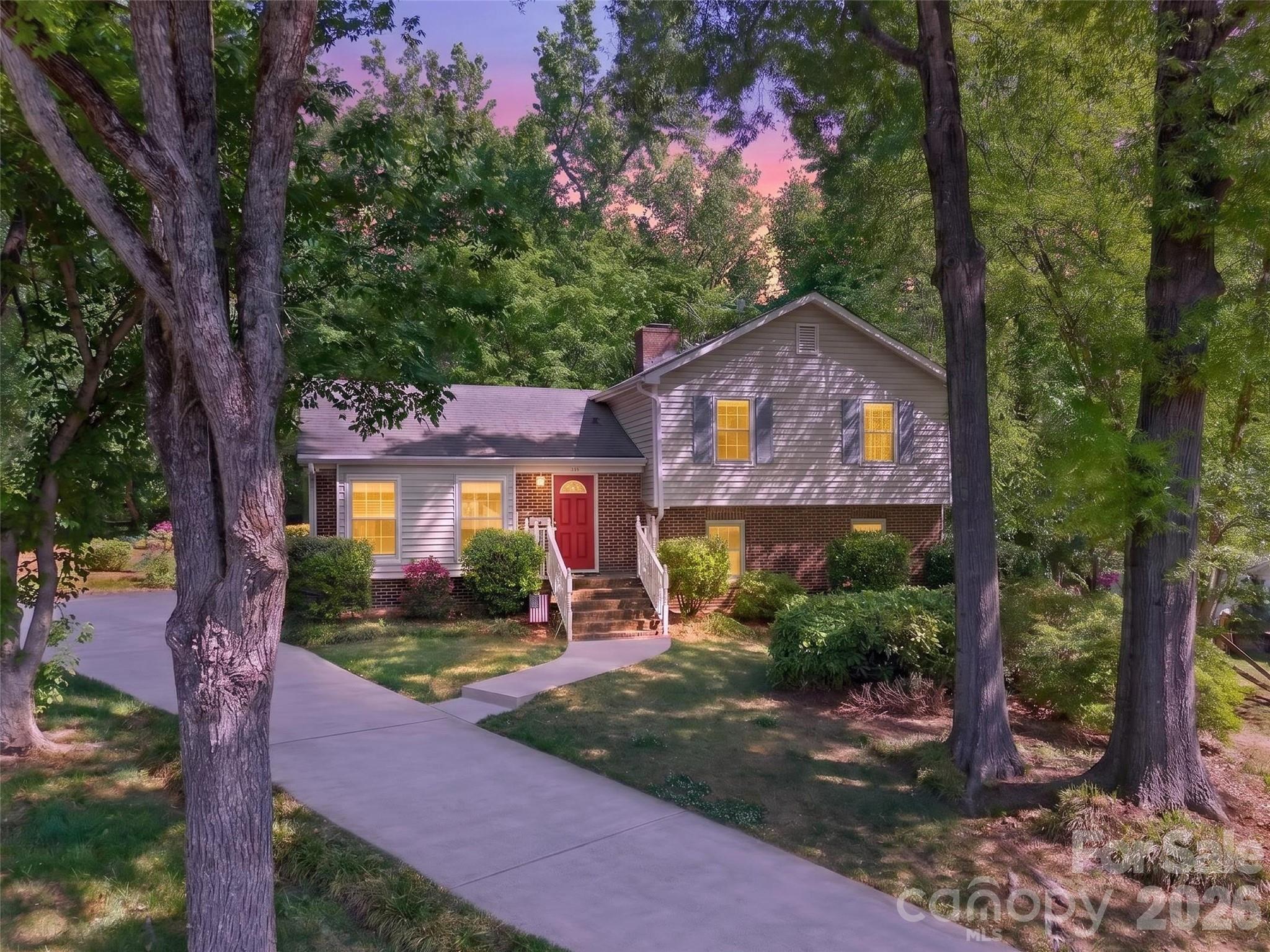 1511 Ormsby Court