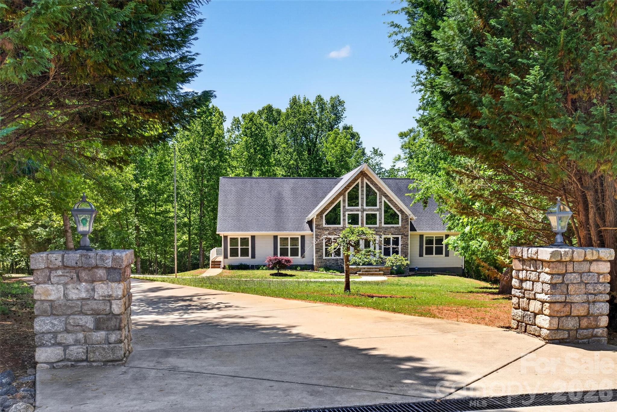 2977 Cabin Creek Drive