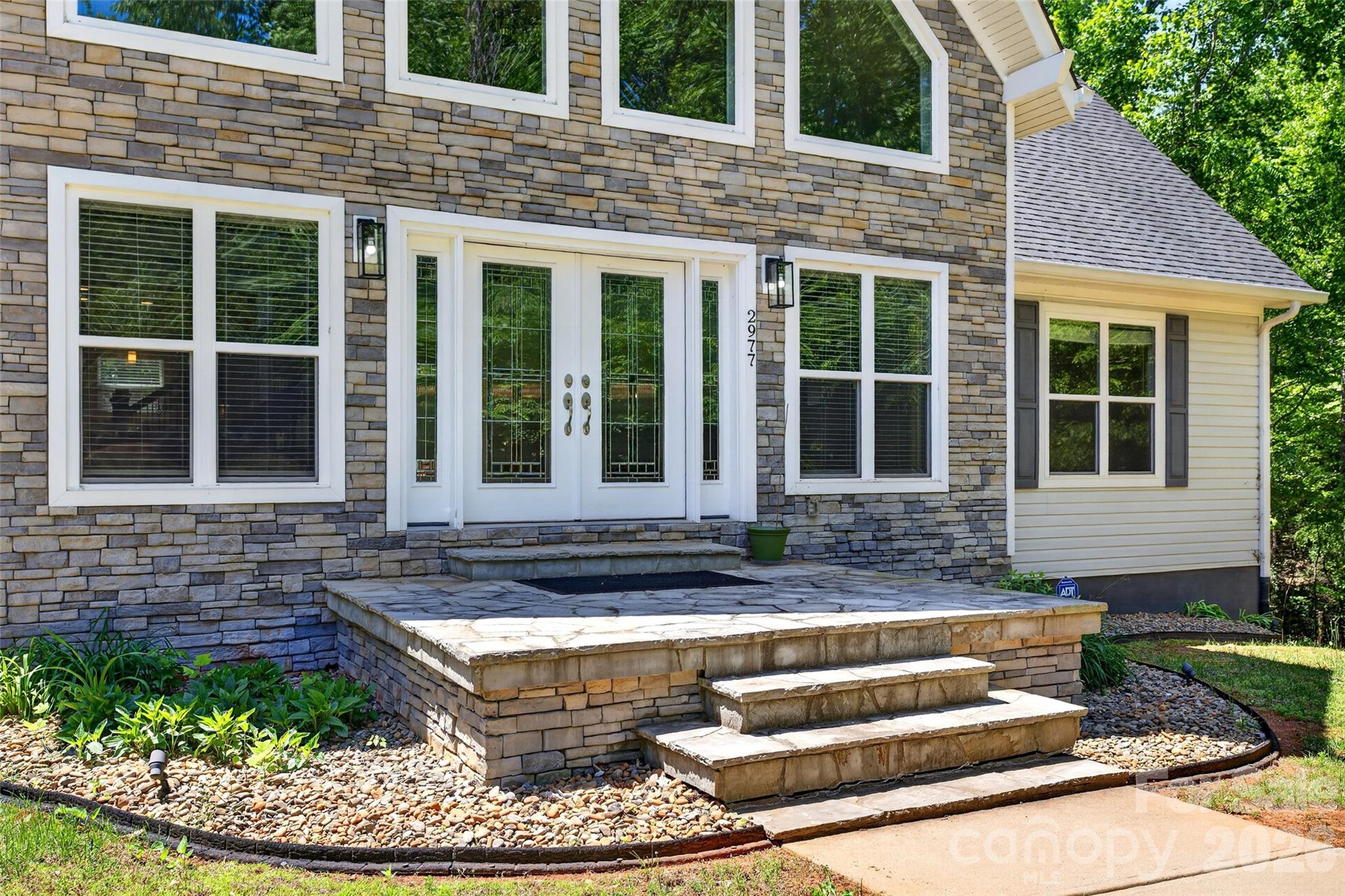 2977 Cabin Creek Drive
