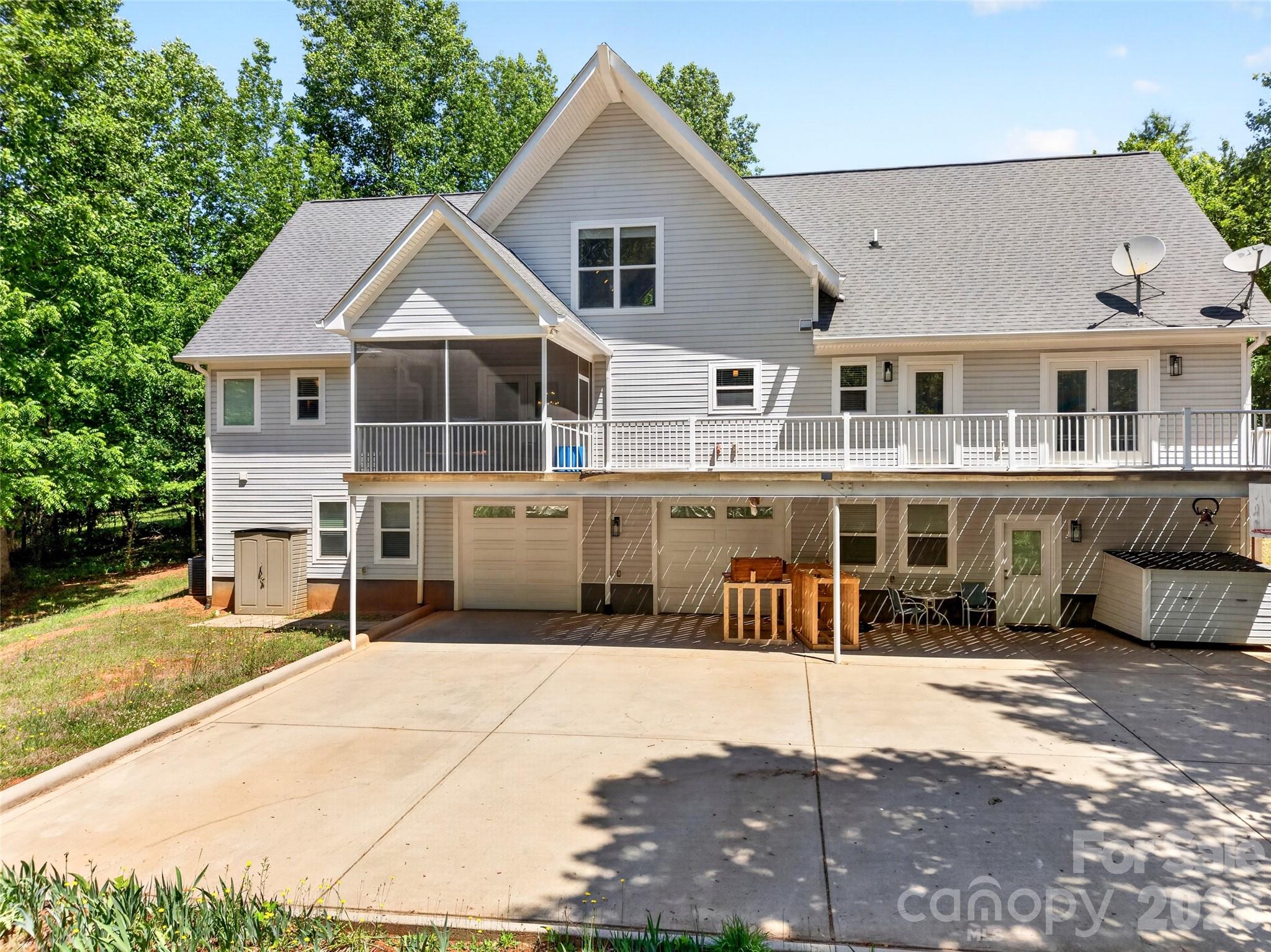 2977 Cabin Creek Drive
