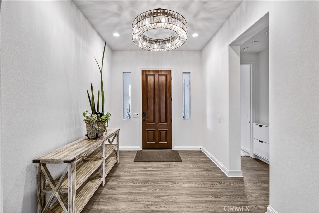 5577 Heritage Oak