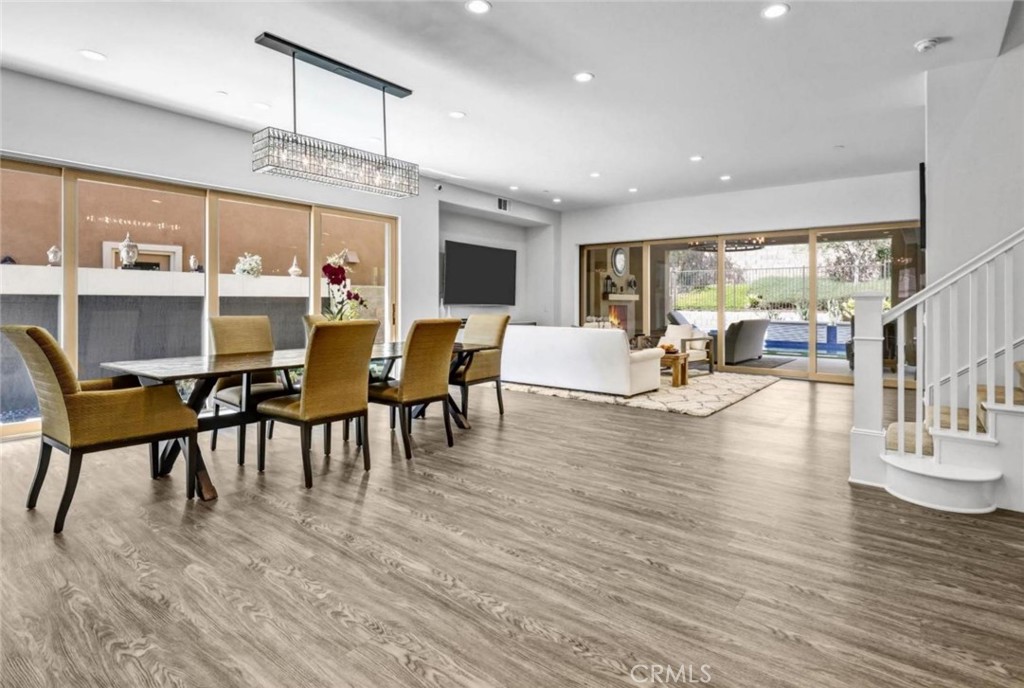 5577 Heritage Oak