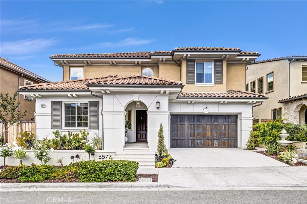 5577 Heritage Oak