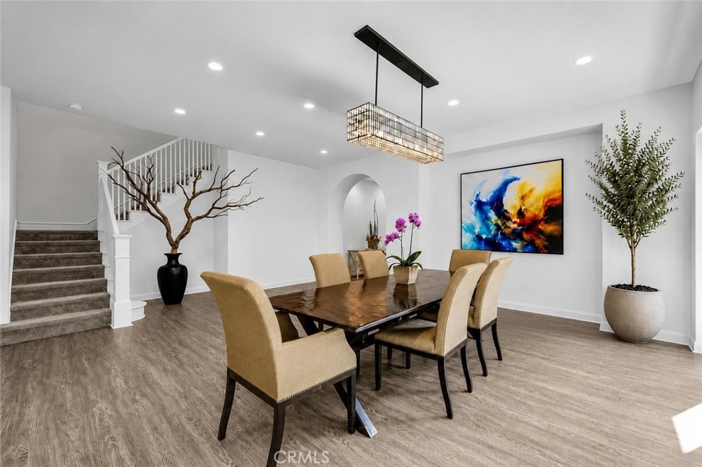 5577 Heritage Oak