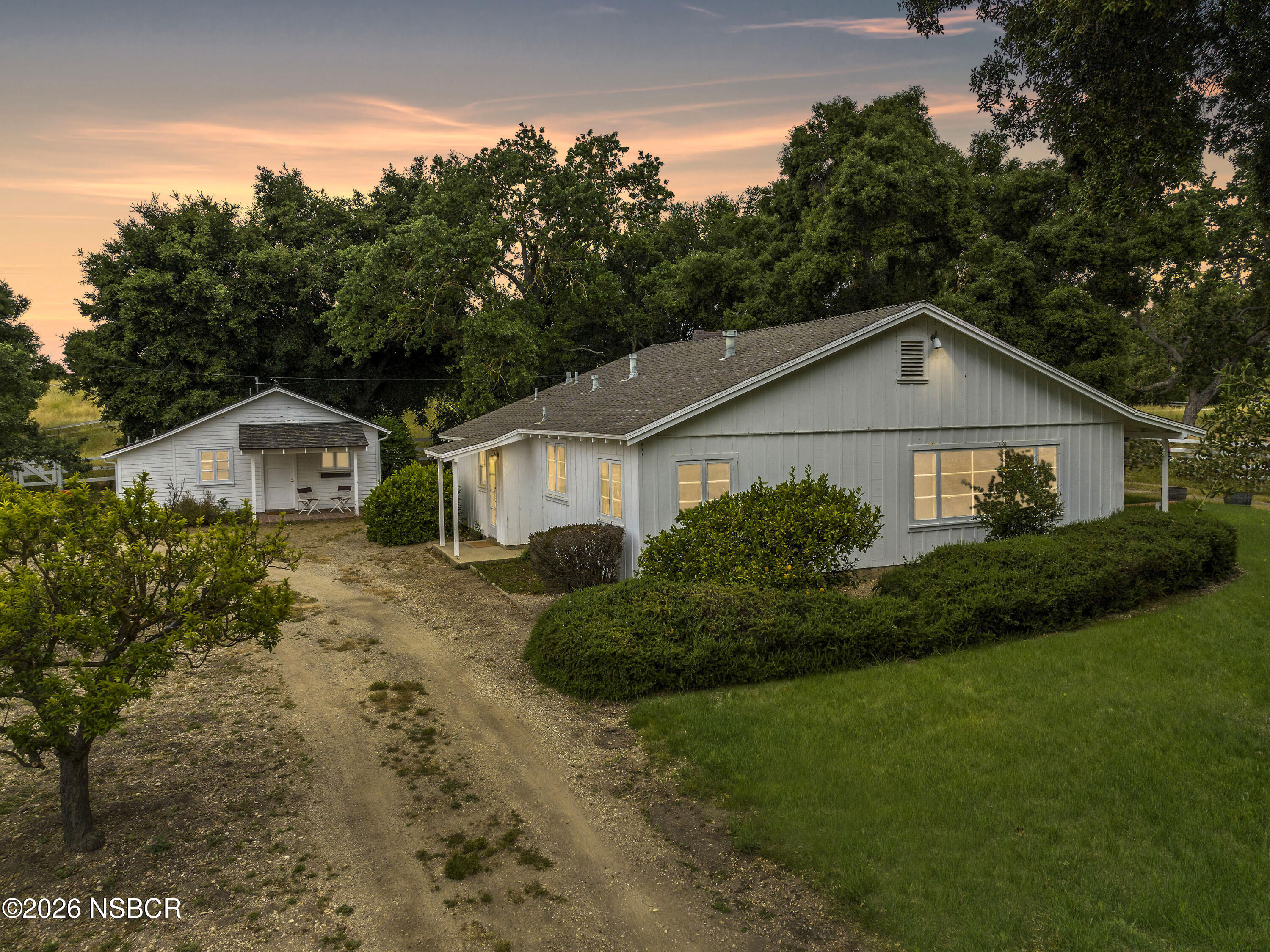 3142 -2 Baseline Ave. Avenue