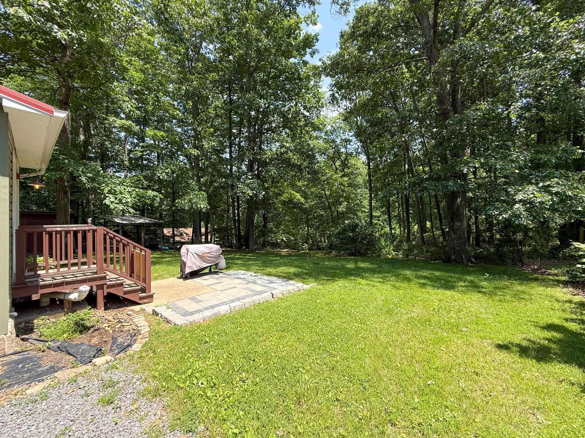 323 DEER TRAIL DR