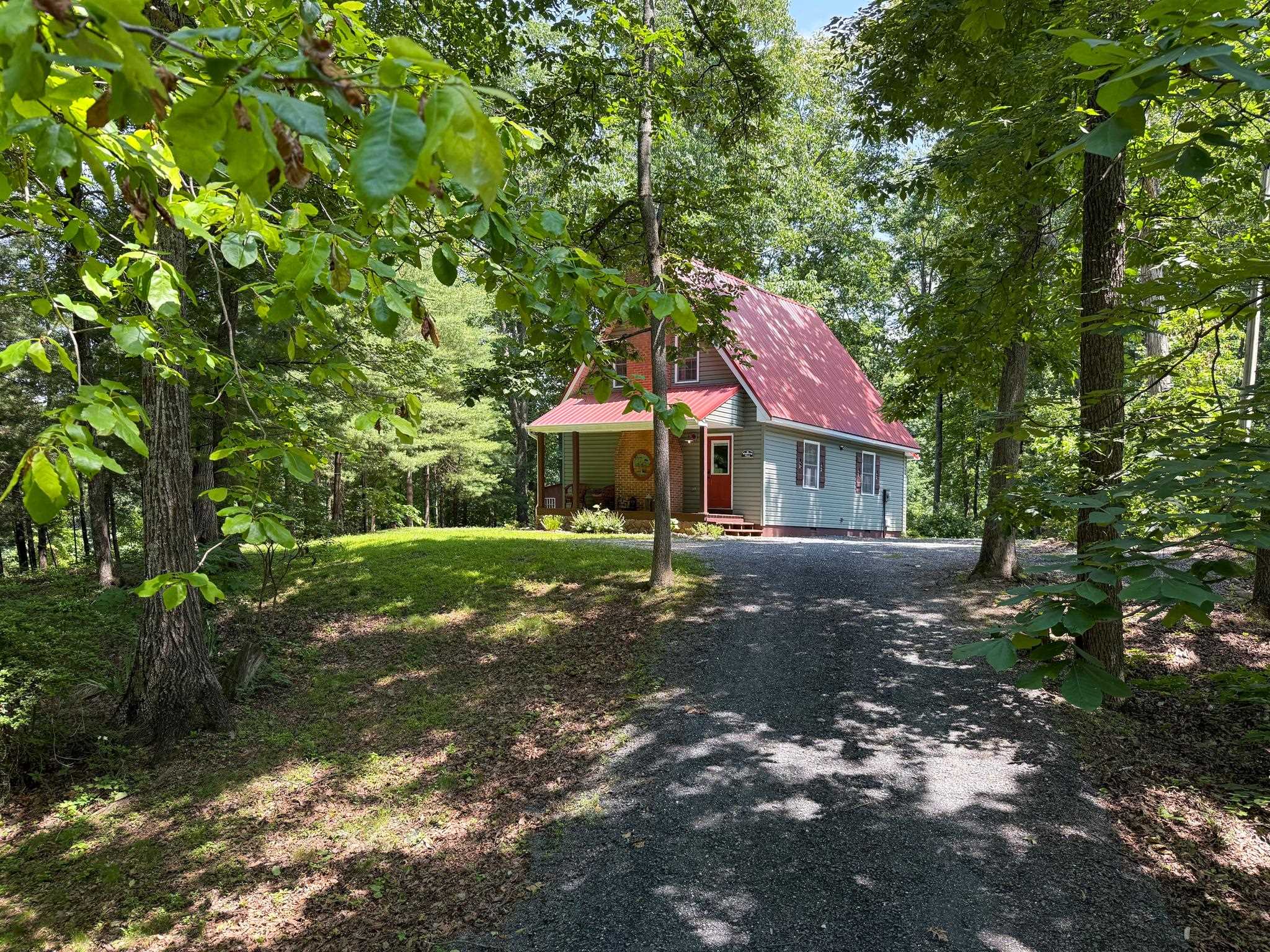 323 DEER TRAIL DR